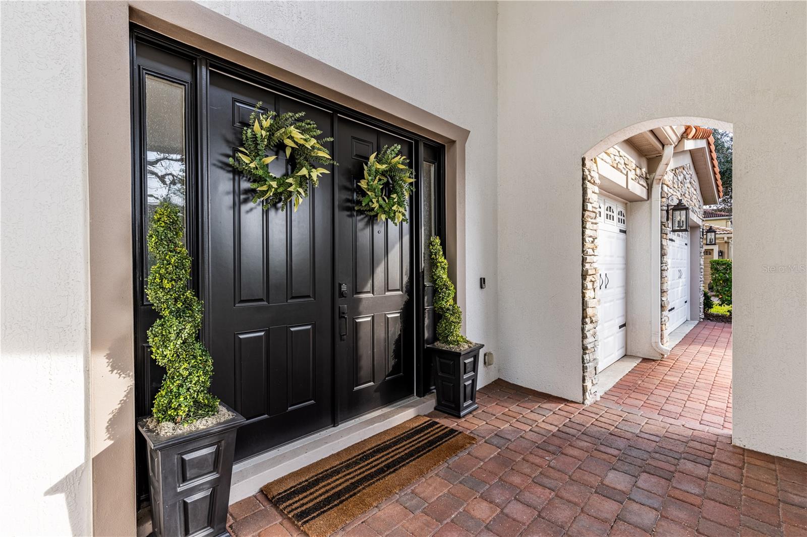 BRONSONS LNDGS F & M - Residential