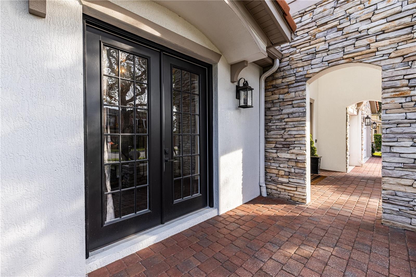 BRONSONS LNDGS F & M - Residential