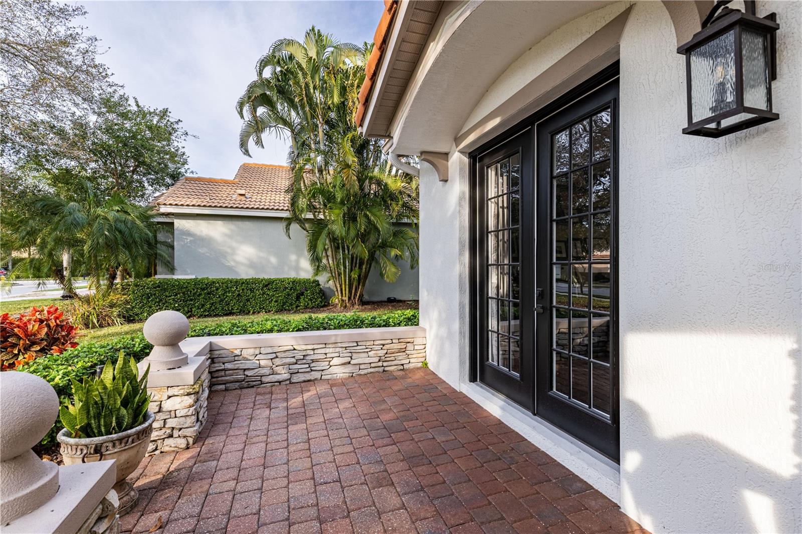 BRONSONS LNDGS F & M - Residential