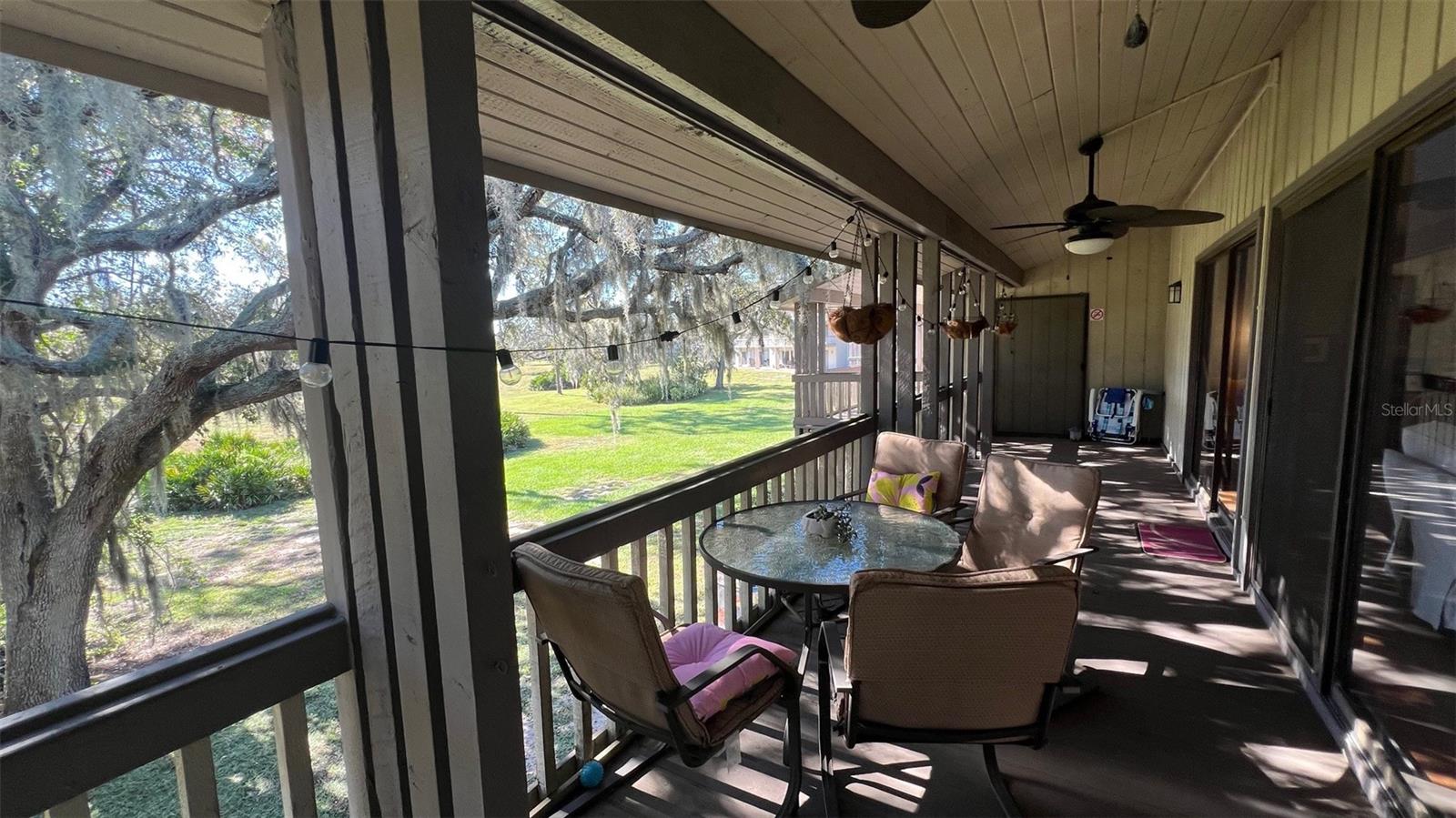 GRENELEFE ABBEY COURT CONDO UNIT 01 PH 0 - Residential