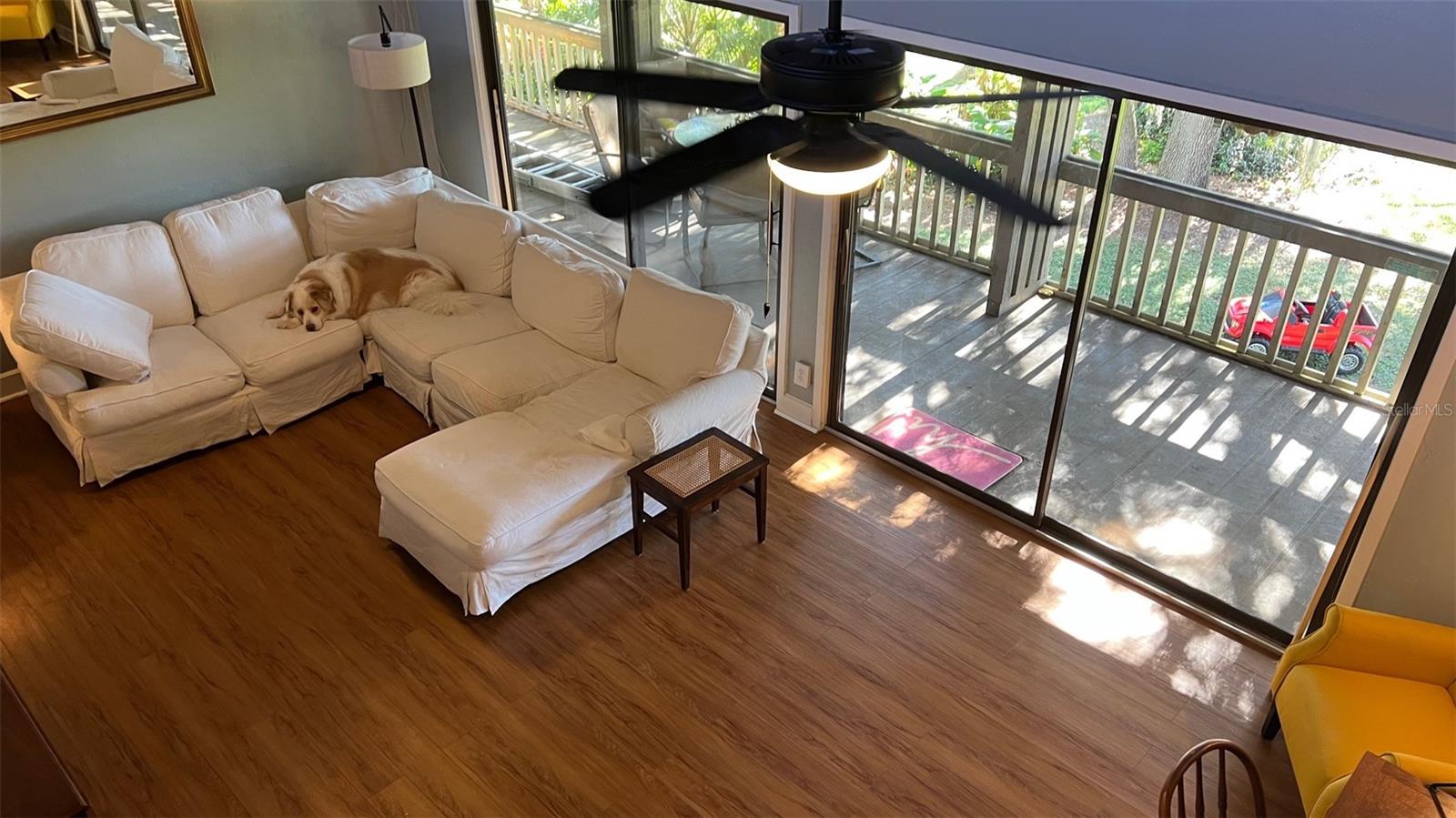 GRENELEFE ABBEY COURT CONDO UNIT 01 PH 0 - Residential