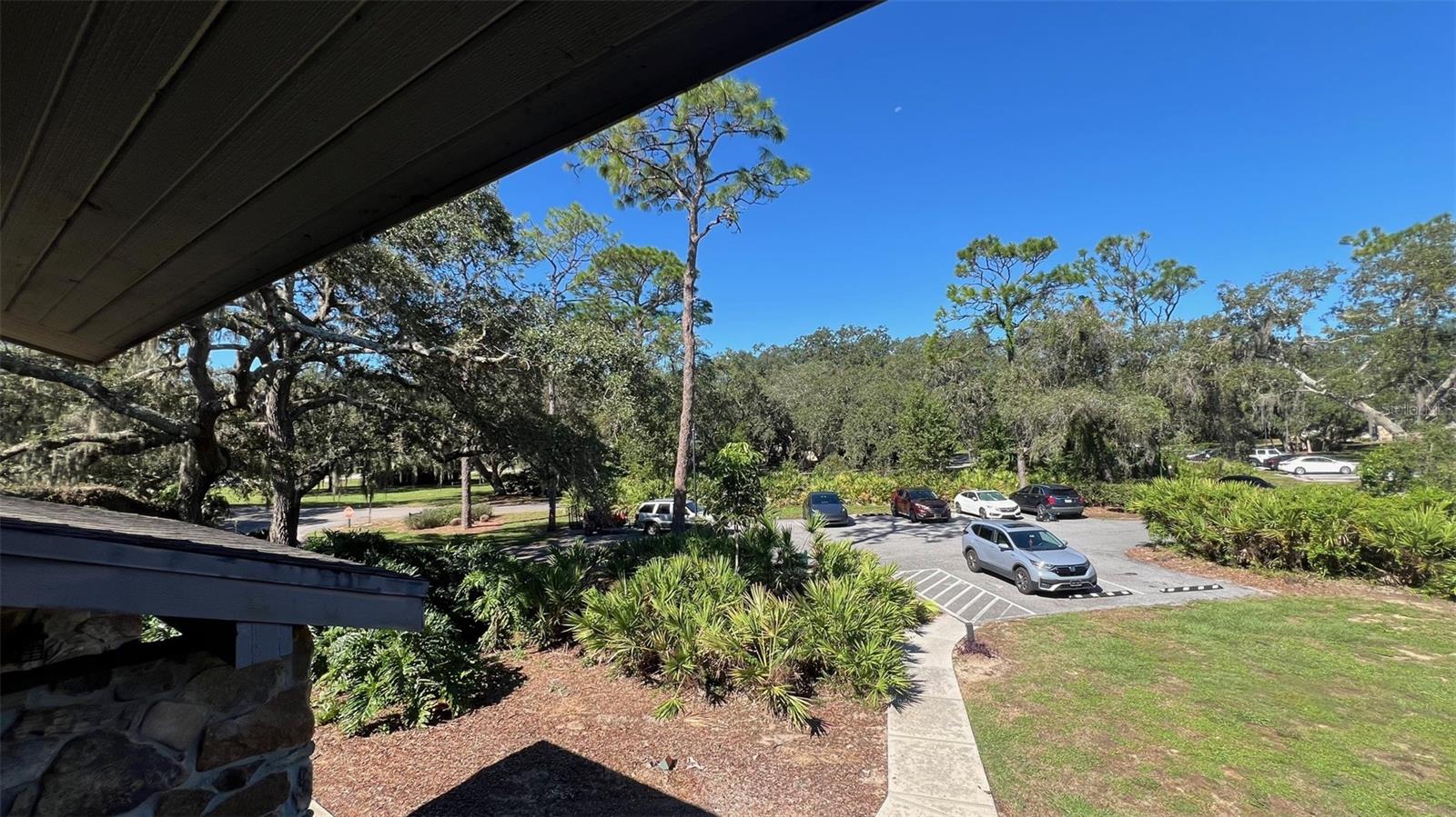 GRENELEFE ABBEY COURT CONDO UNIT 01 PH 0 - Residential