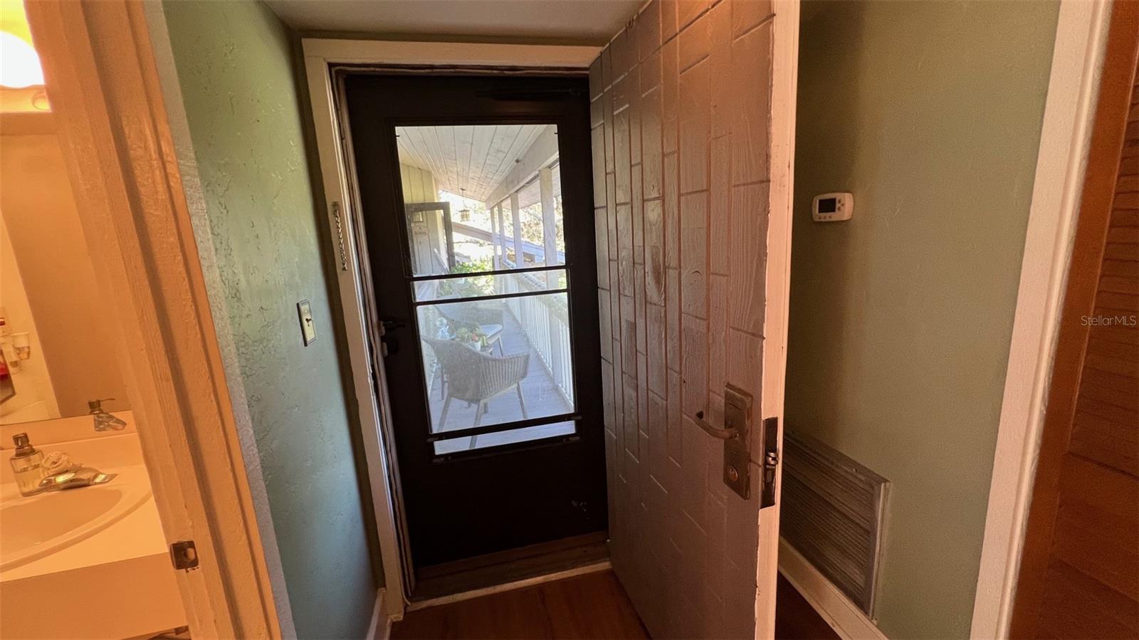 GRENELEFE ABBEY COURT CONDO UNIT 01 PH 0 - Residential