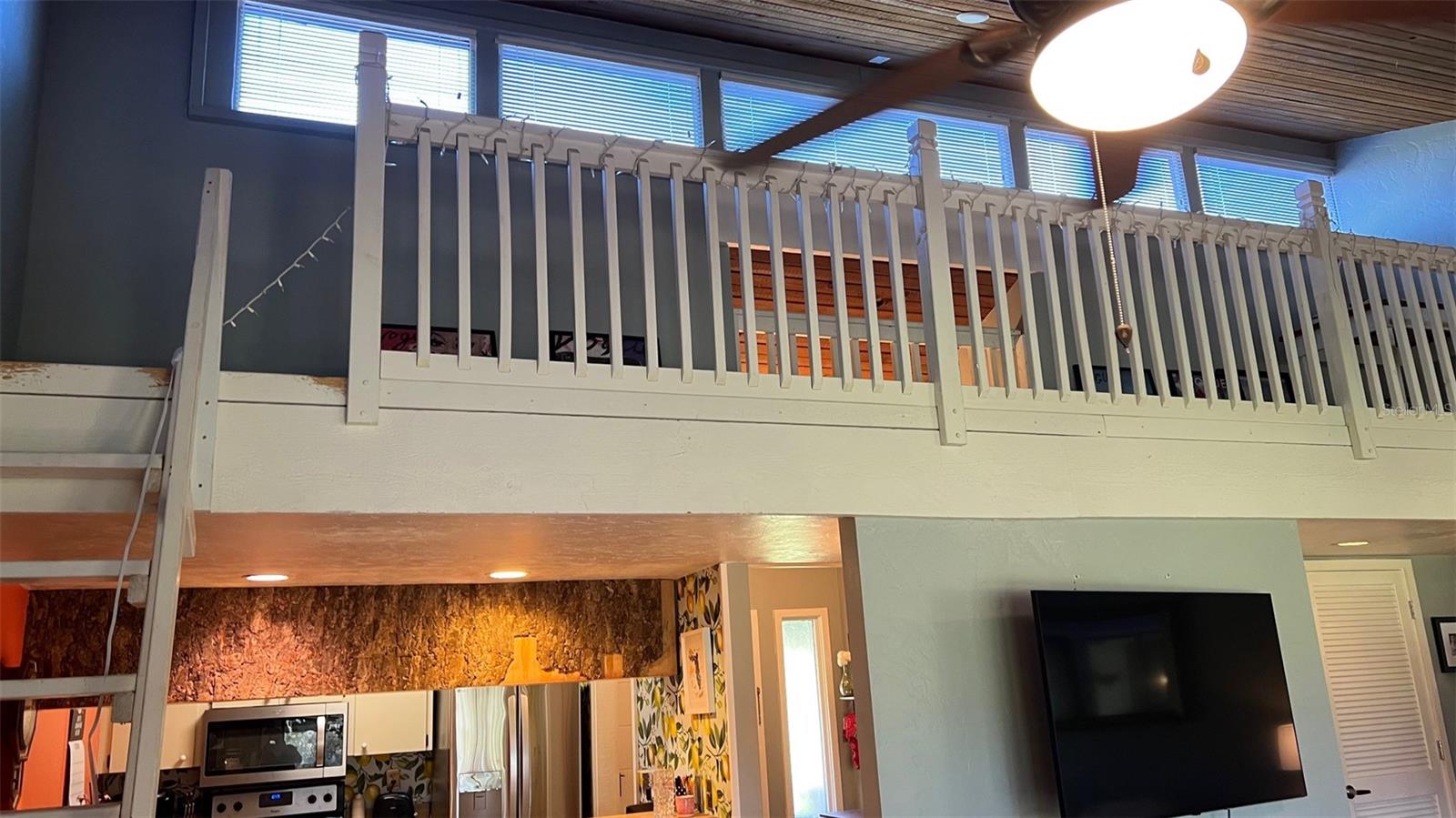 GRENELEFE ABBEY COURT CONDO UNIT 01 PH 0 - Residential