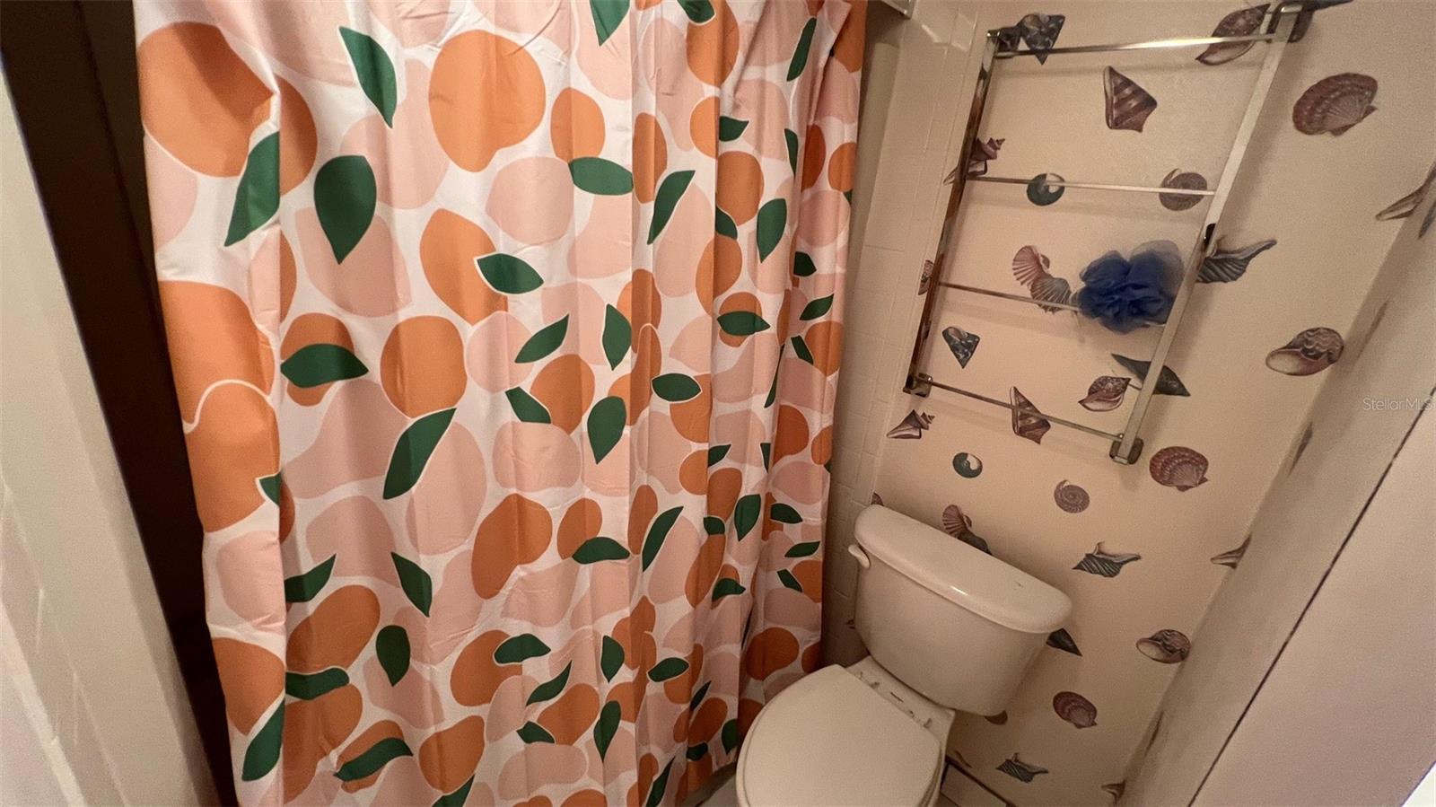 GRENELEFE ABBEY COURT CONDO UNIT 01 PH 0 - Residential