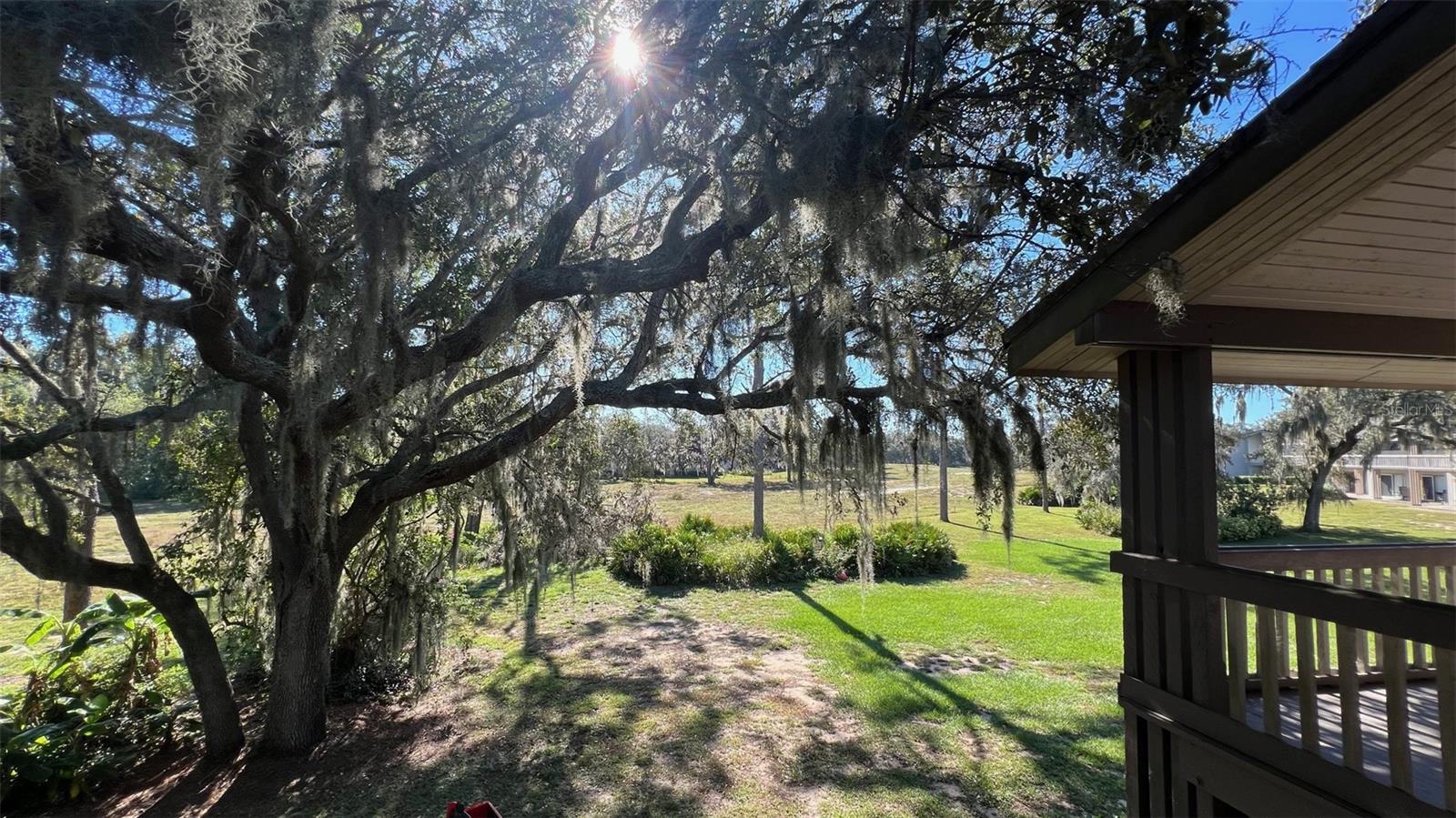 GRENELEFE ABBEY COURT CONDO UNIT 01 PH 0 - Residential