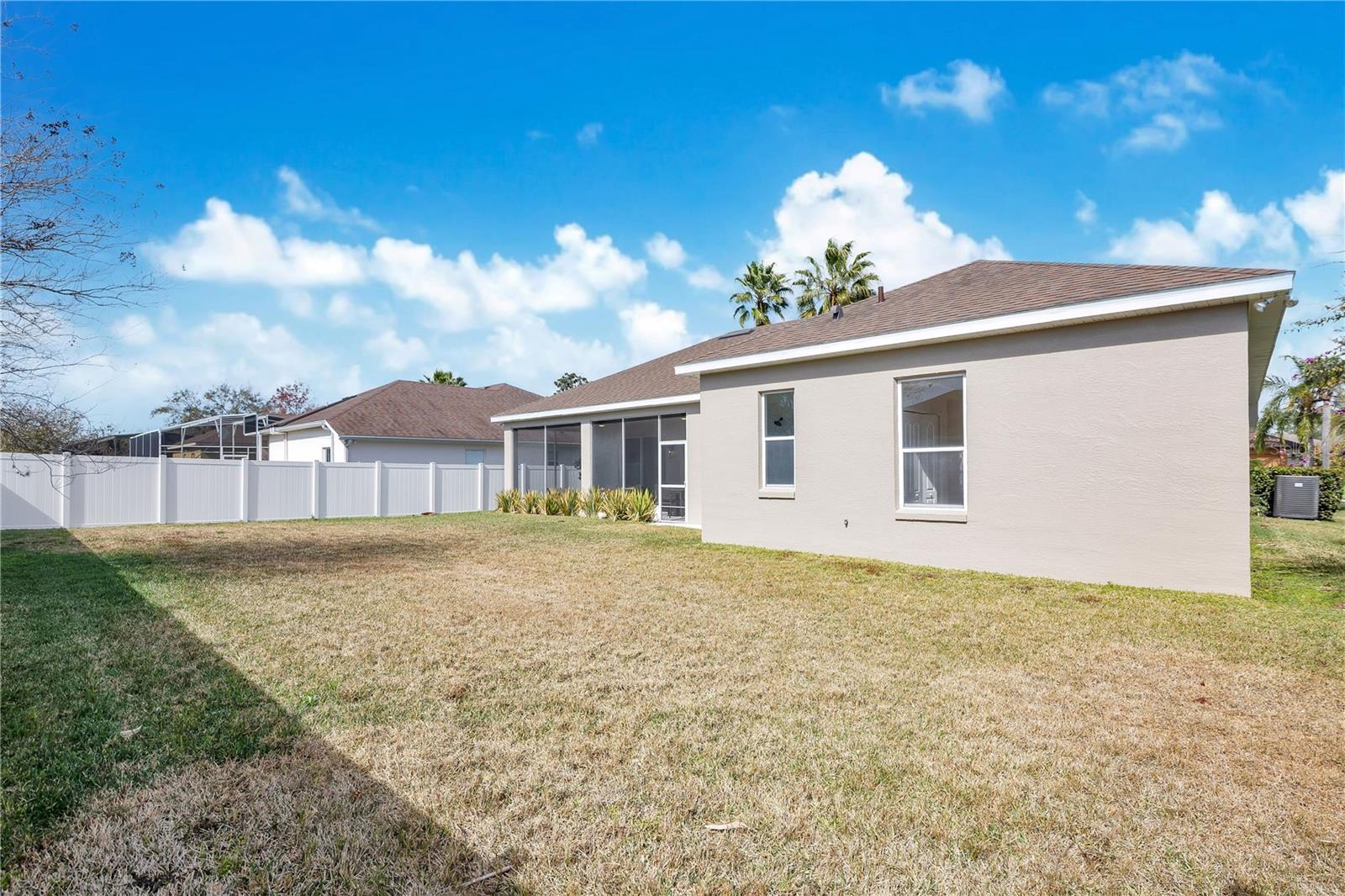 BROOKSTONE 43/47 - Residential