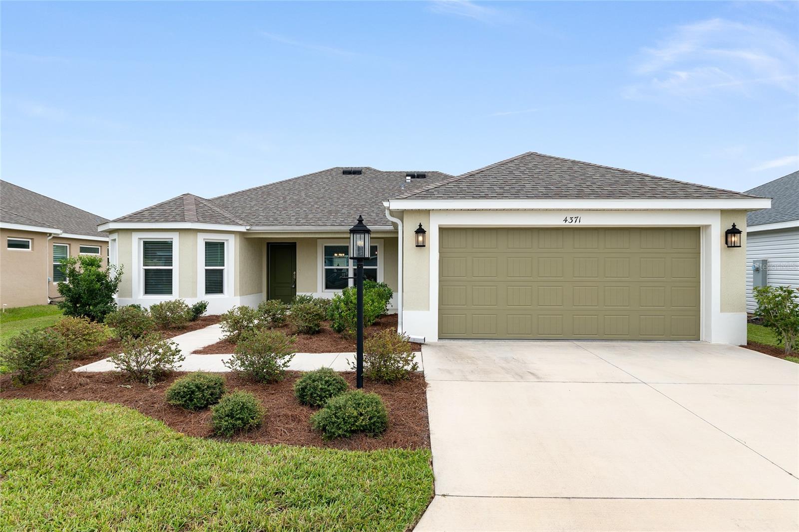 4371 SHANNON LOOP