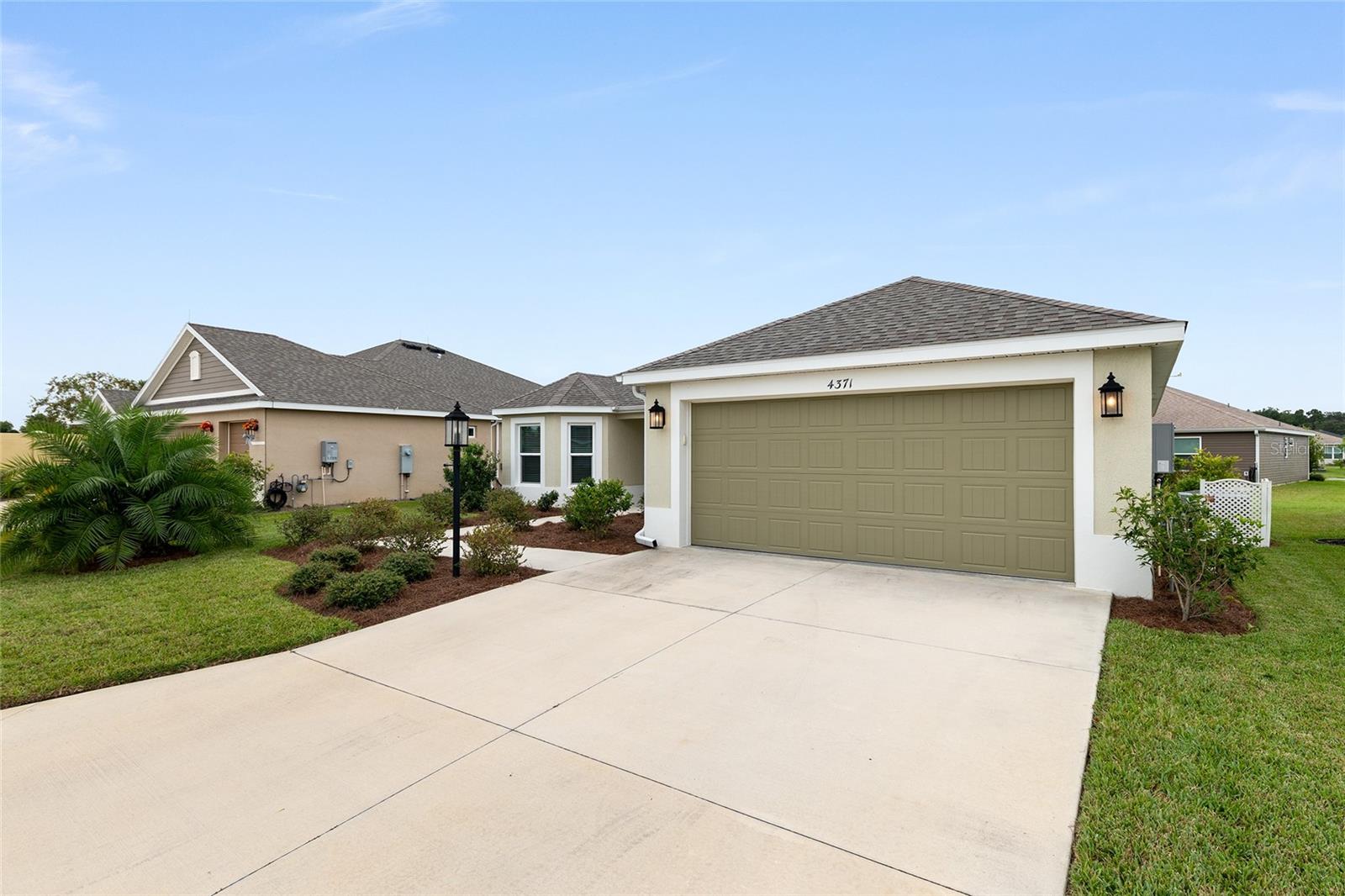 4371 SHANNON LOOP
