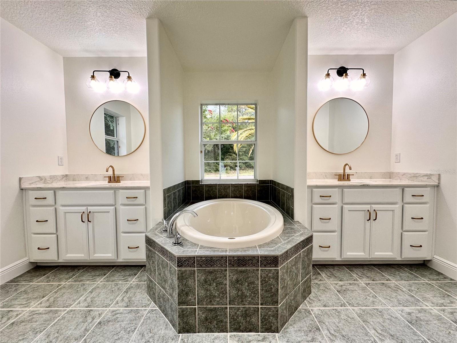 CITRUS SPGS UNIT 05 - Residential