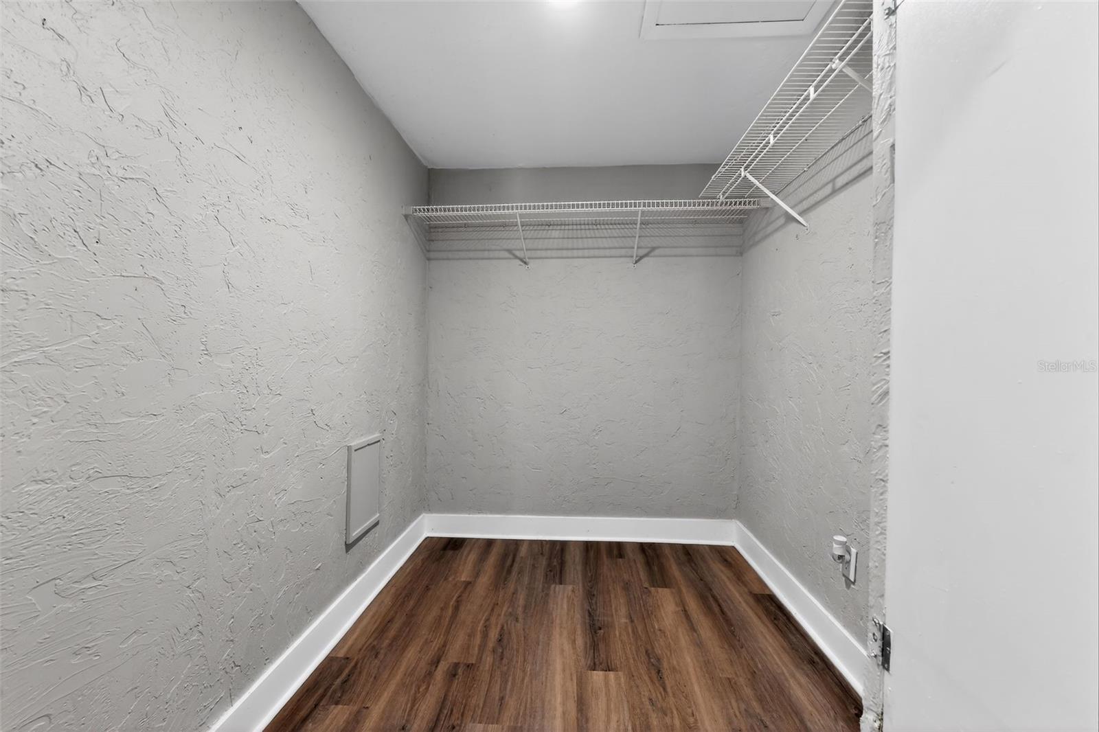 ARMSTRONG ACRES SURV LT 1 R - Residential