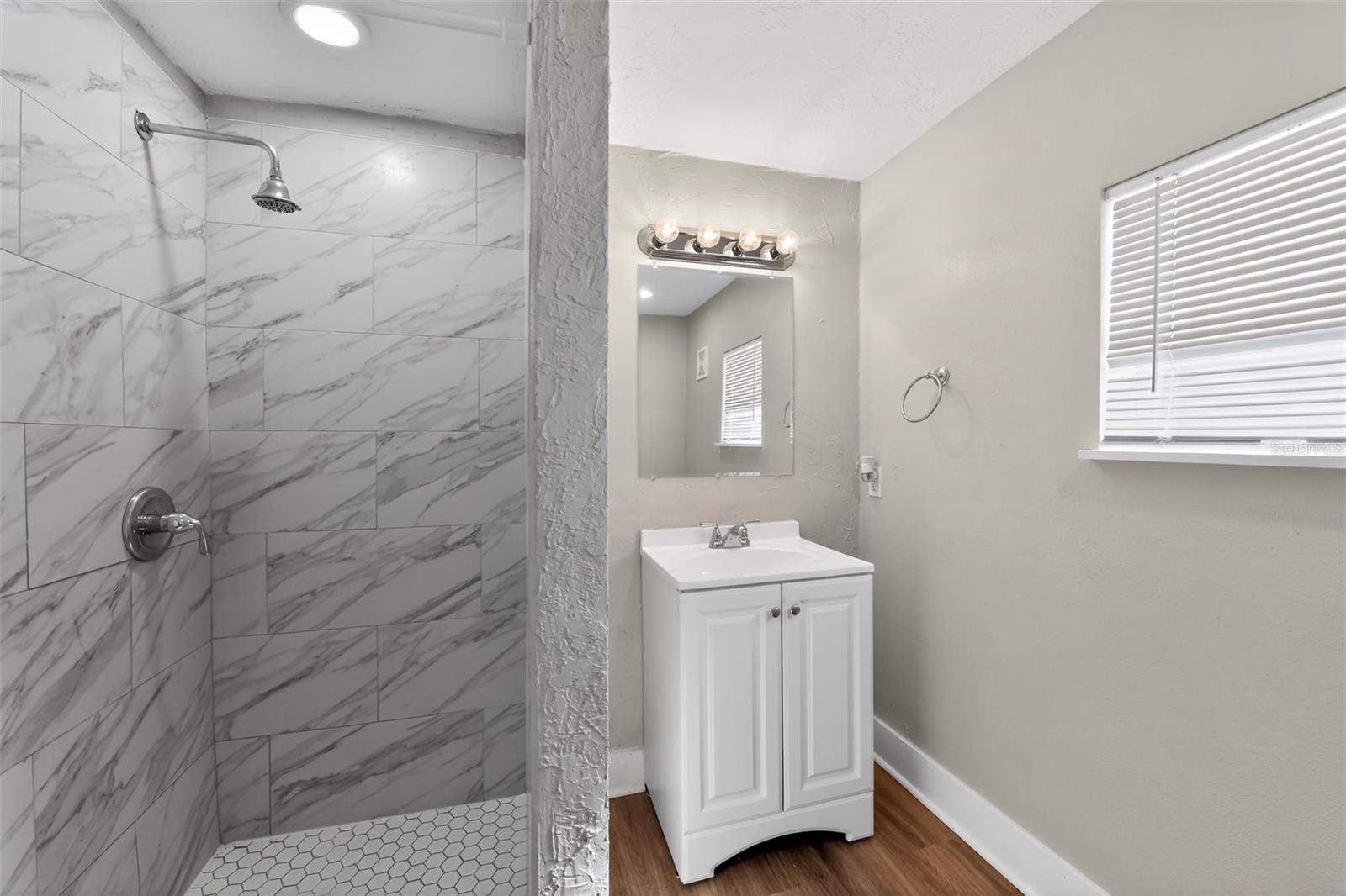 ARMSTRONG ACRES SURV LT 1 R - Residential