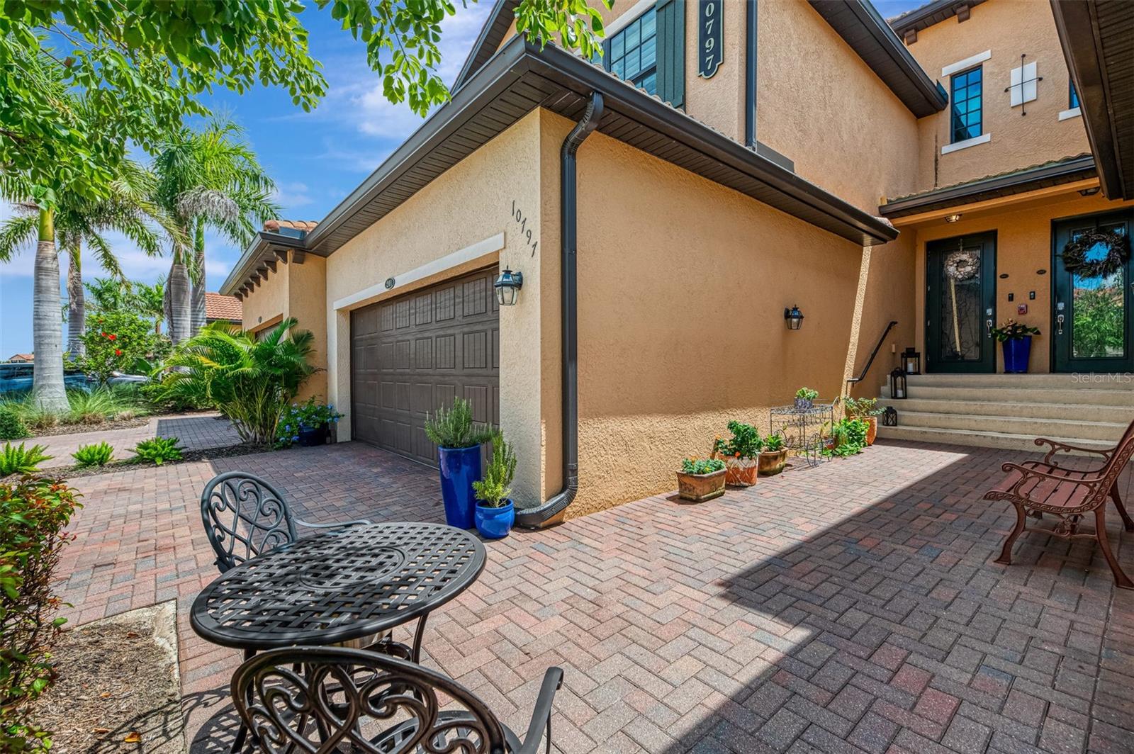 SARASOTA NATIONAL - Residential