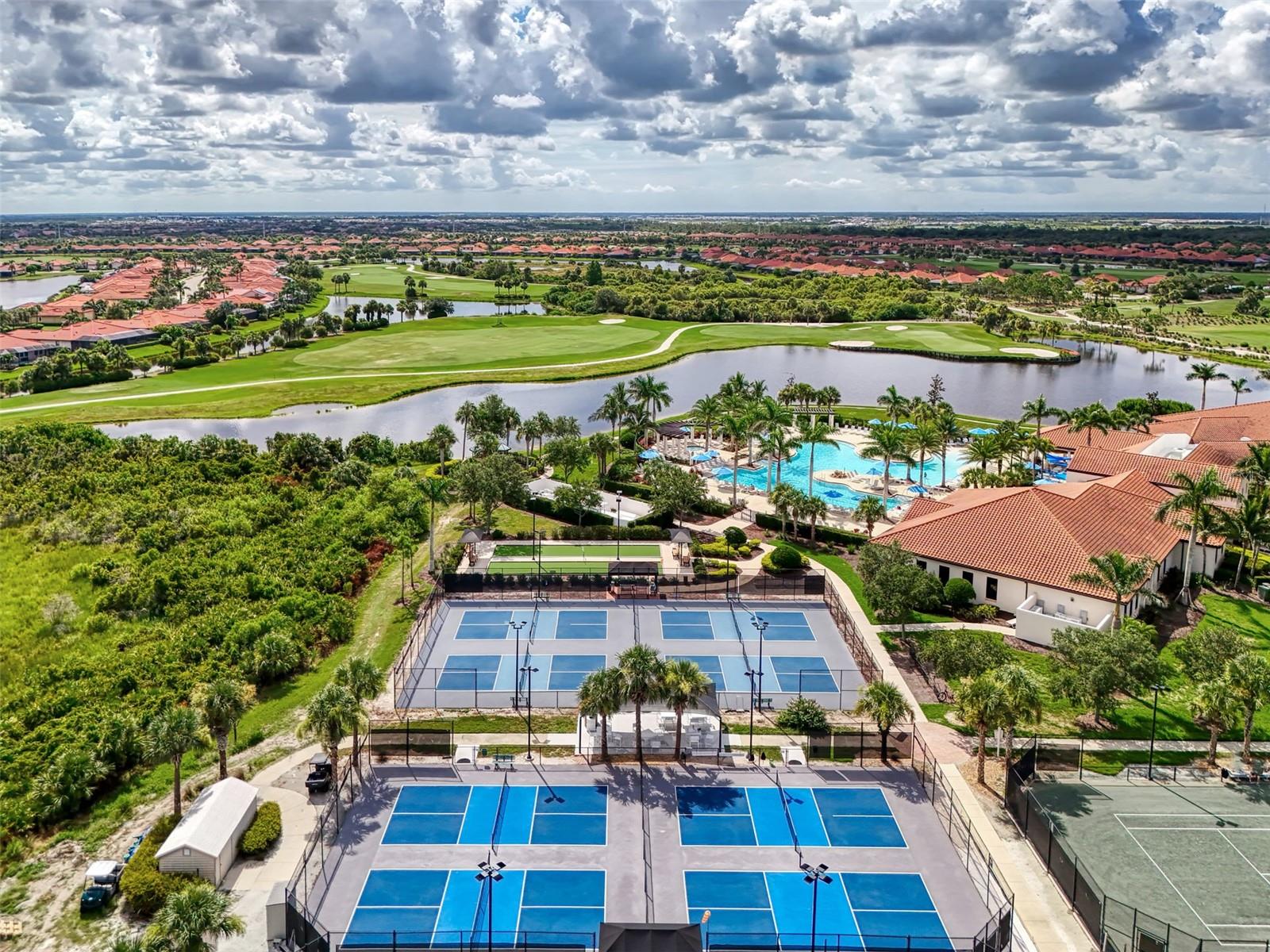 SARASOTA NATIONAL - Residential