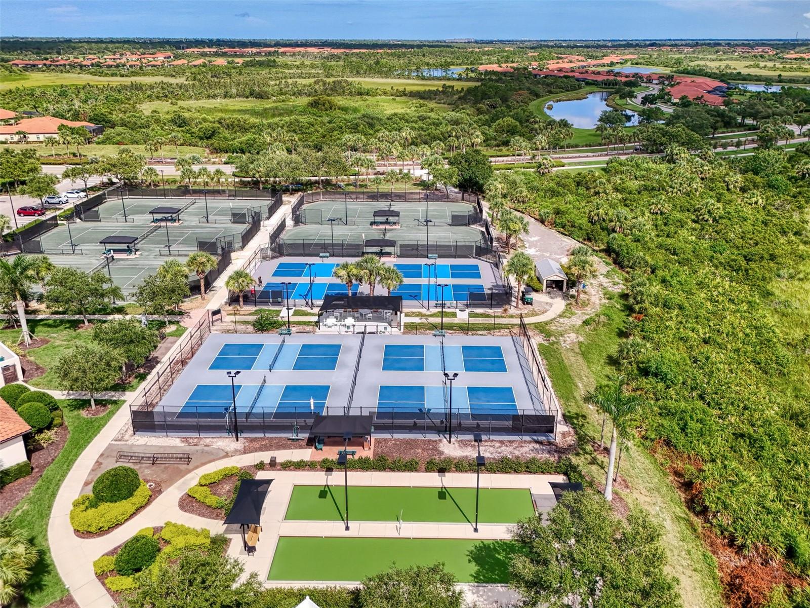 SARASOTA NATIONAL - Residential