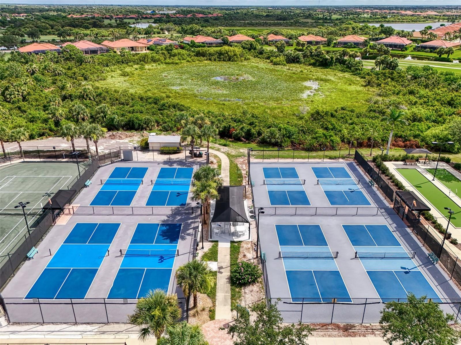 SARASOTA NATIONAL - Residential