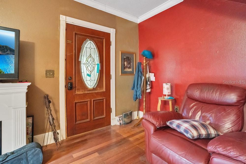 802 S PALMETTO AVENUE