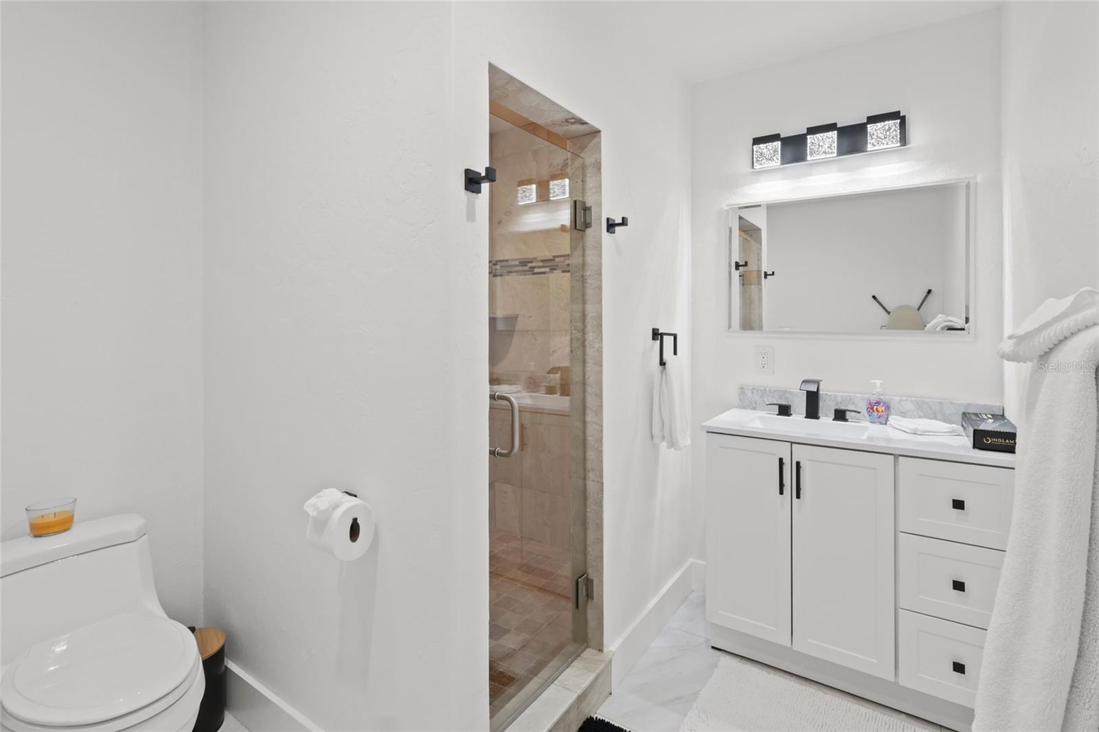 BAY VIEW SHORES - Residential