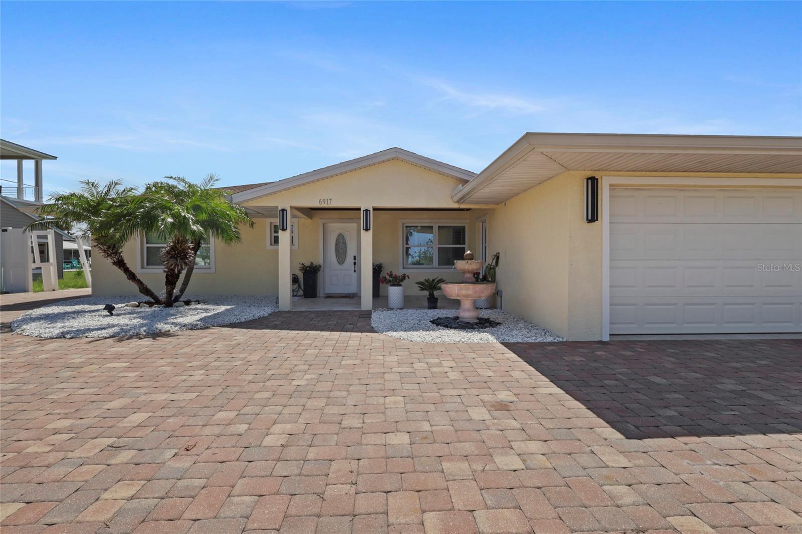 BAY VIEW SHORES - Residential