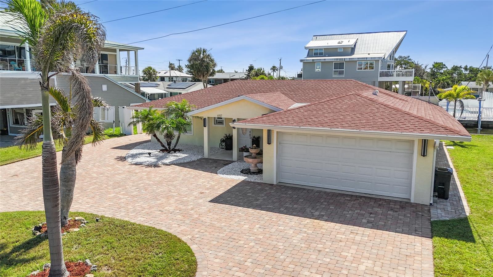 BAY VIEW SHORES - Residential