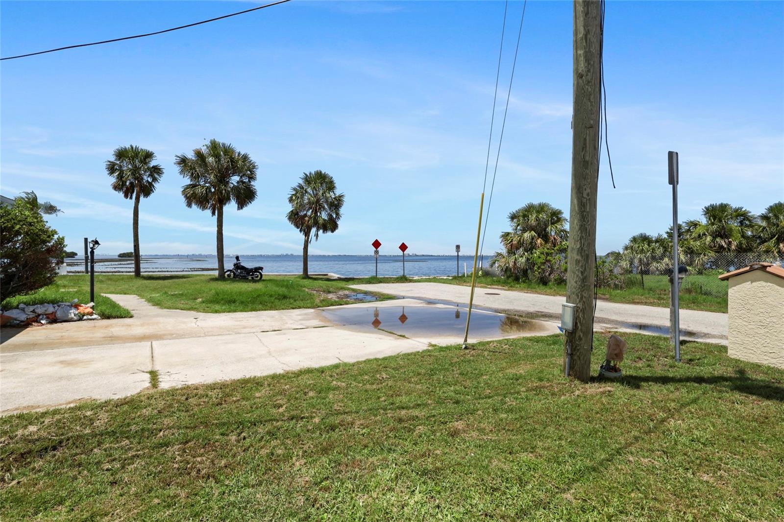 BAY VIEW SHORES - Residential