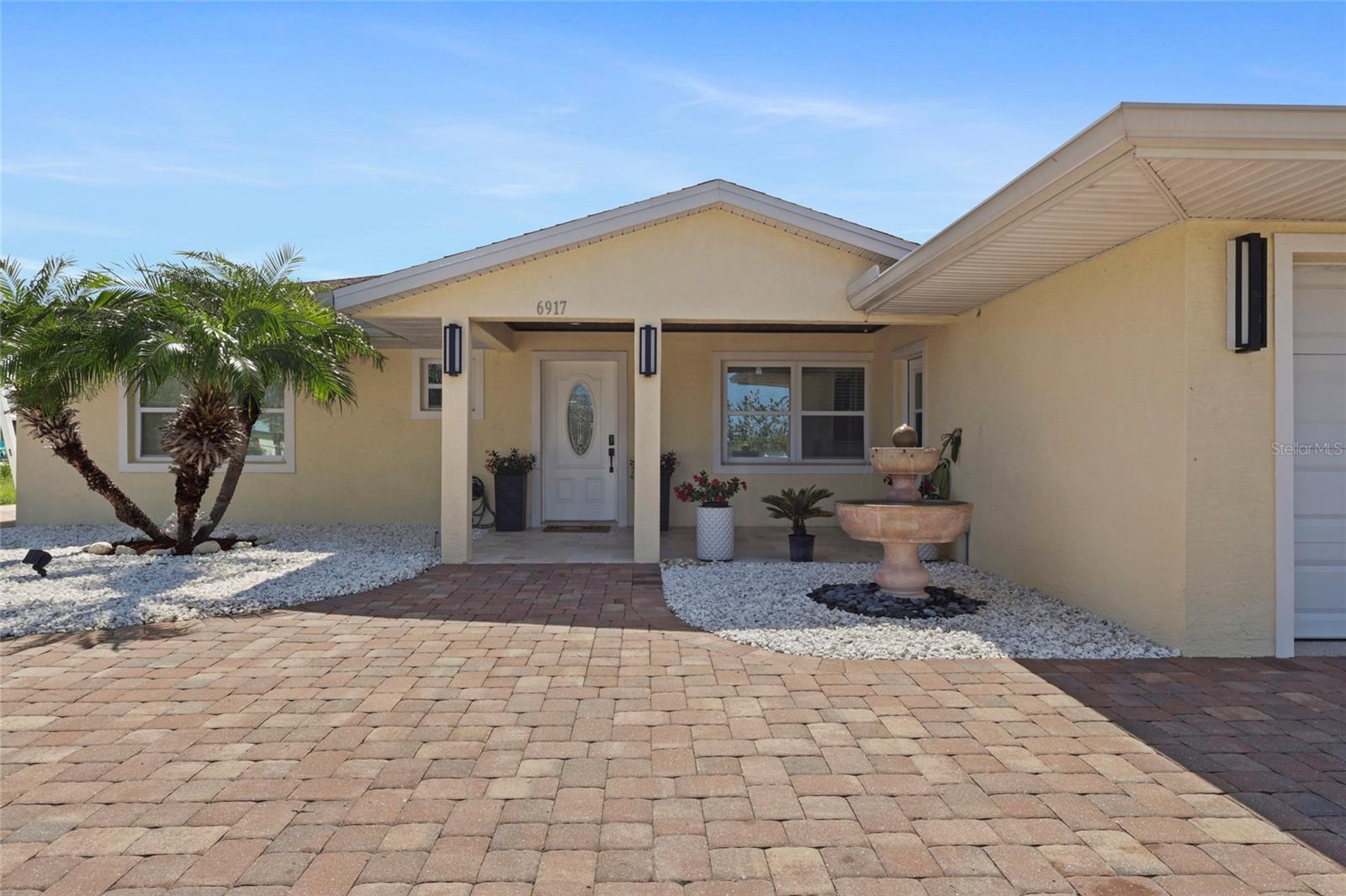 BAY VIEW SHORES - Residential