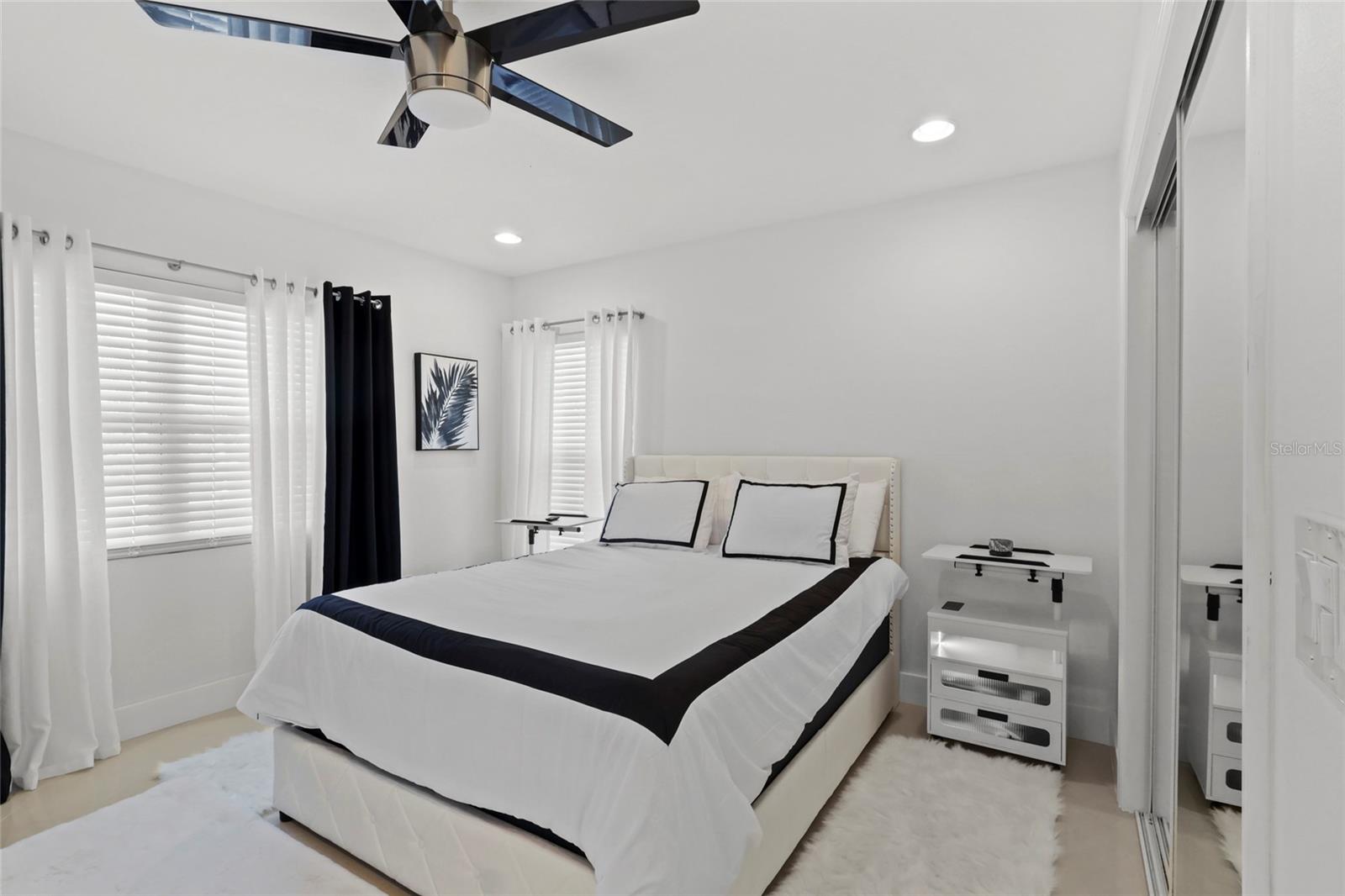 BAY VIEW SHORES - Residential