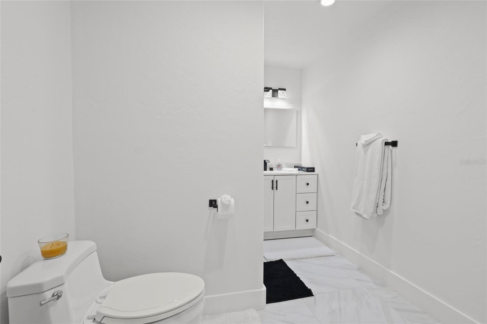 BAY VIEW SHORES - Residential