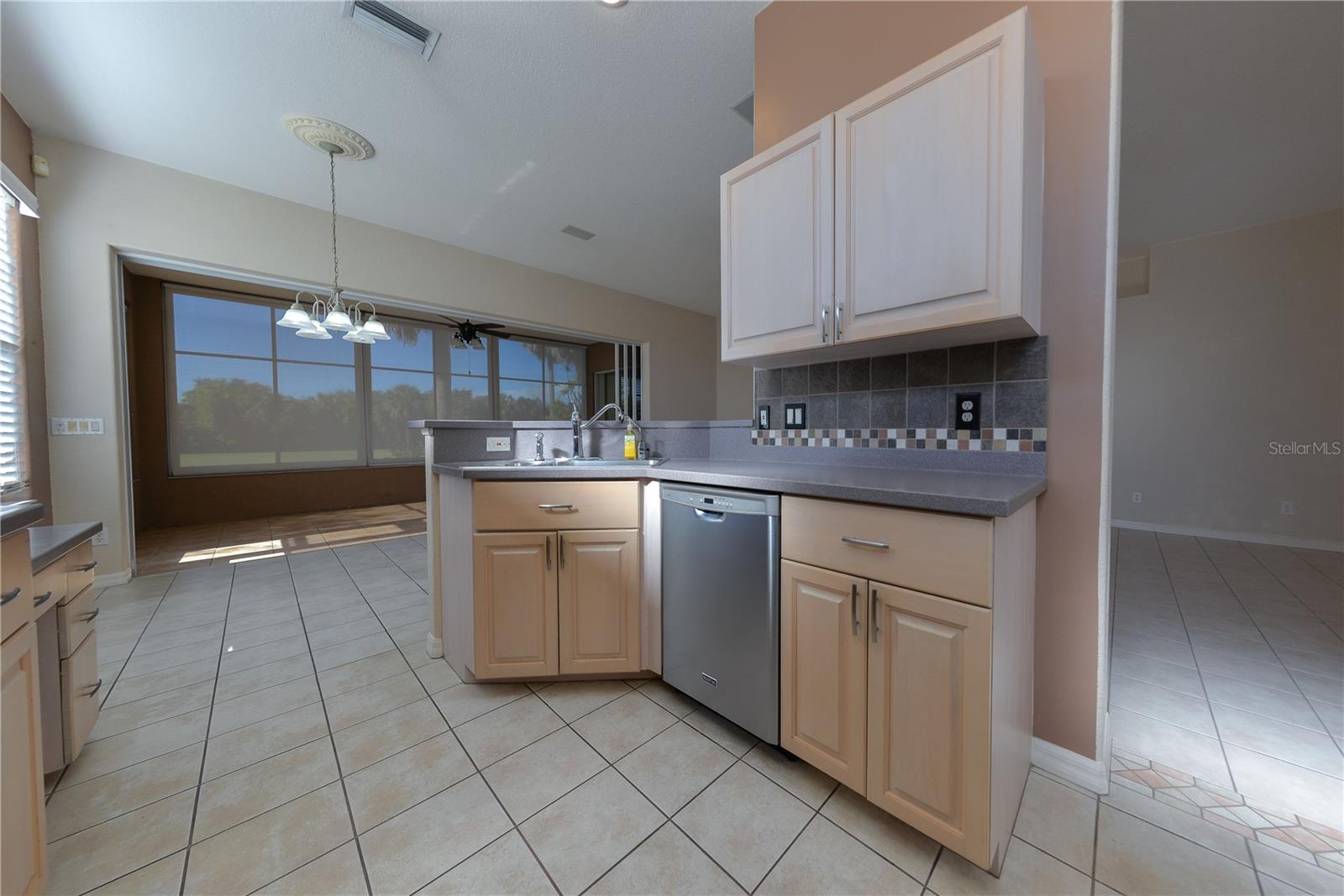 SEMINOLE LAKES PH 01 - Residential