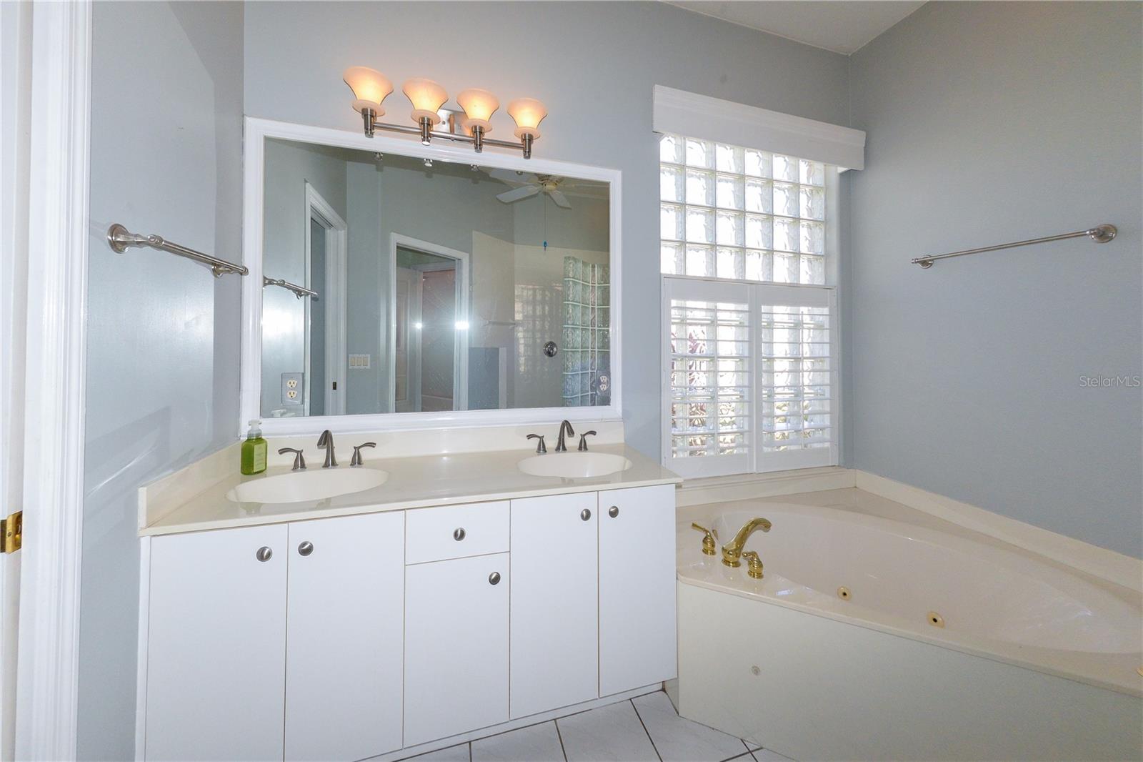 SEMINOLE LAKES PH 01 - Residential