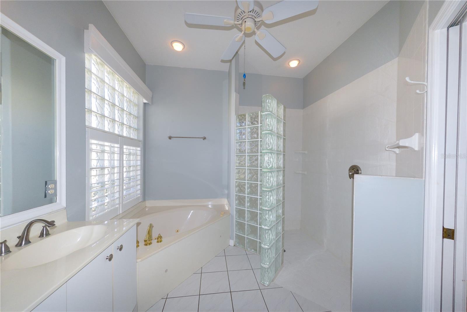 SEMINOLE LAKES PH 01 - Residential