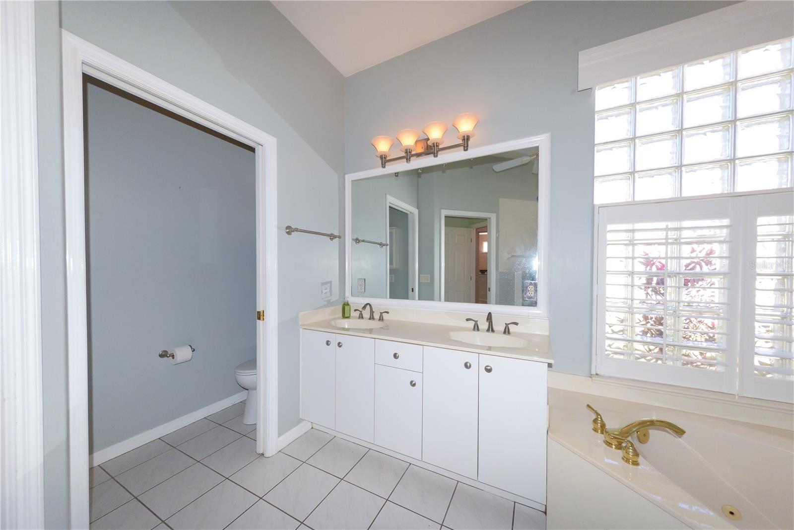 SEMINOLE LAKES PH 01 - Residential