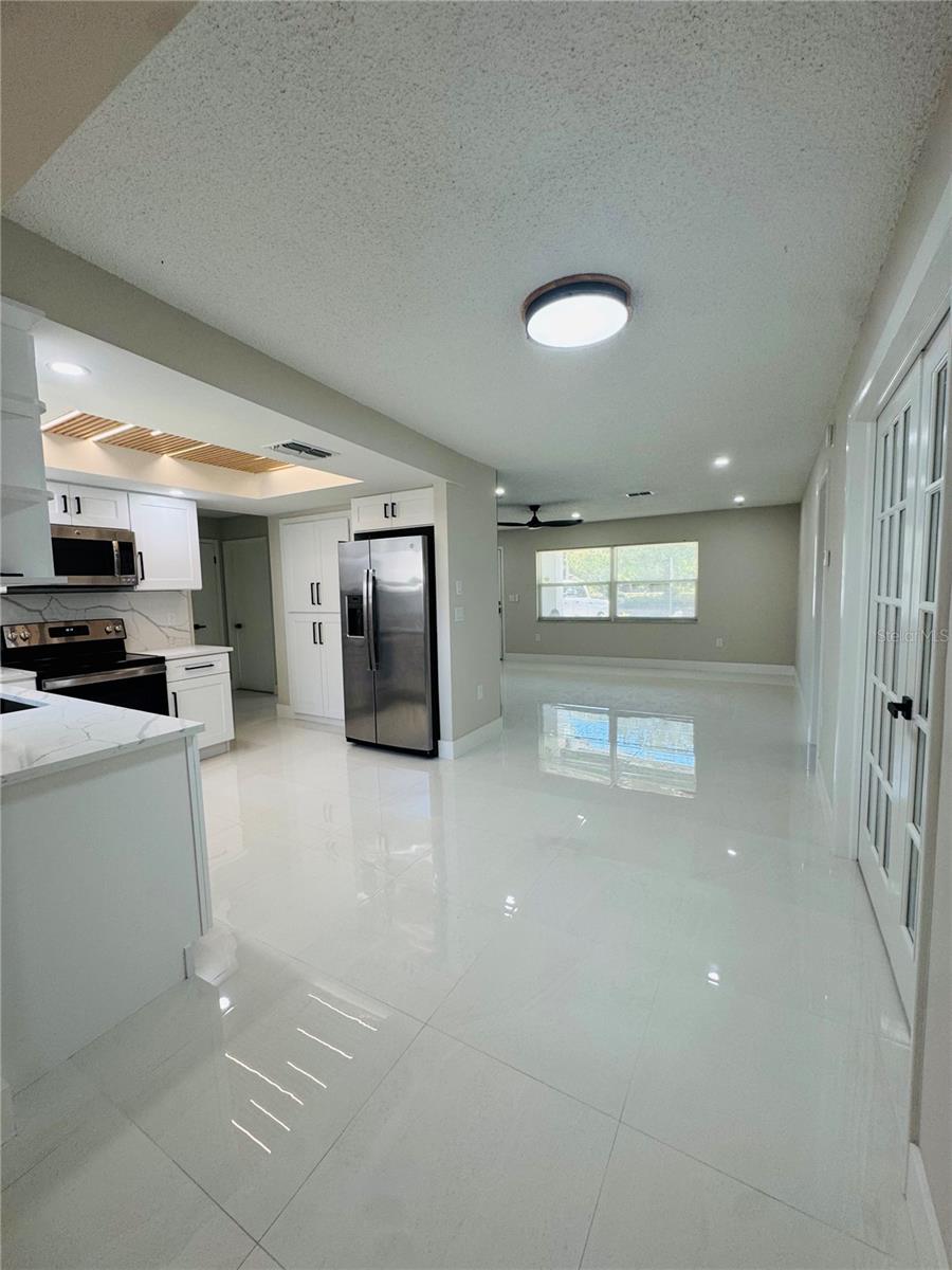 EXECUTIVE WOODS - Residential