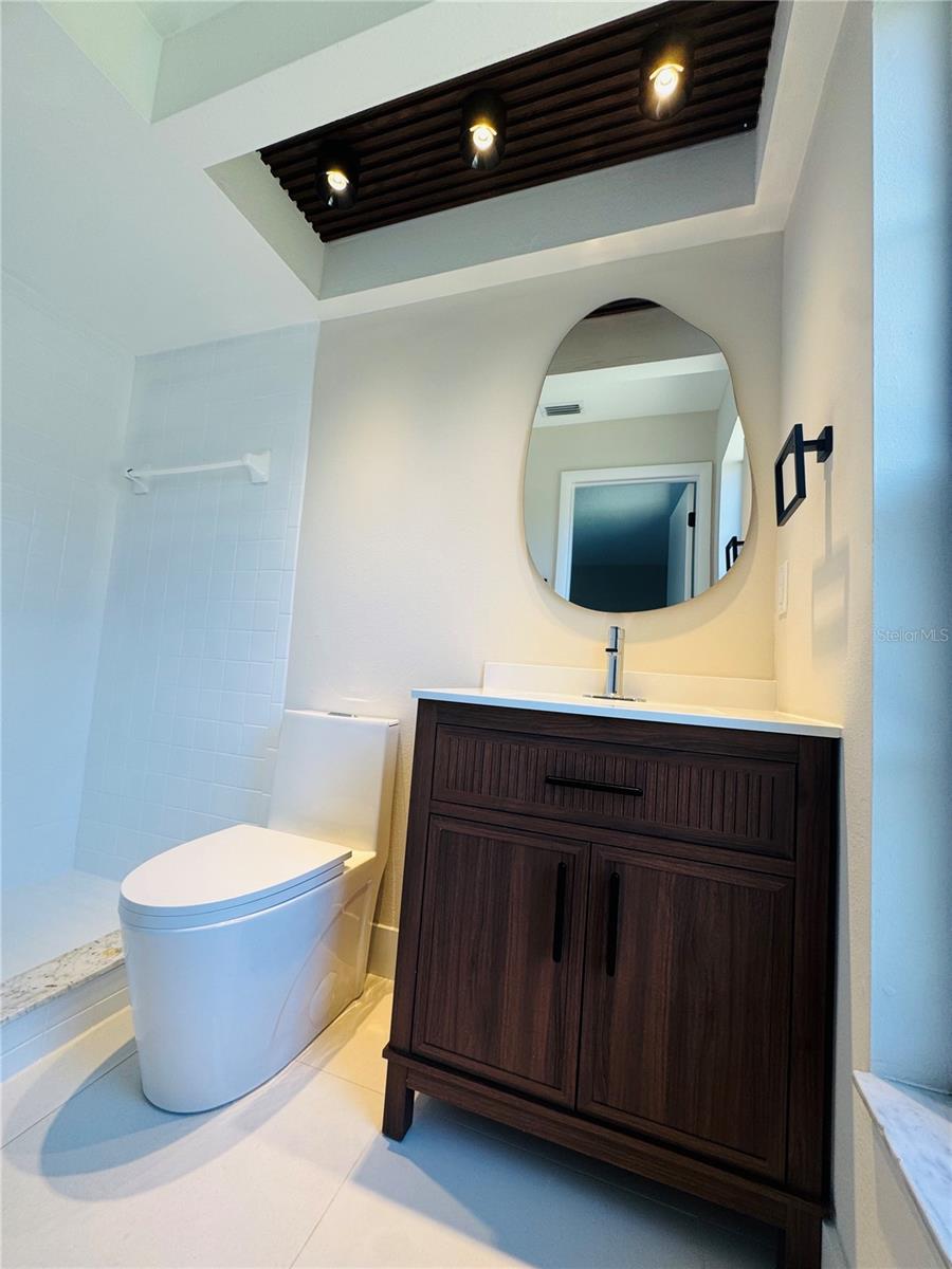 EXECUTIVE WOODS - Residential