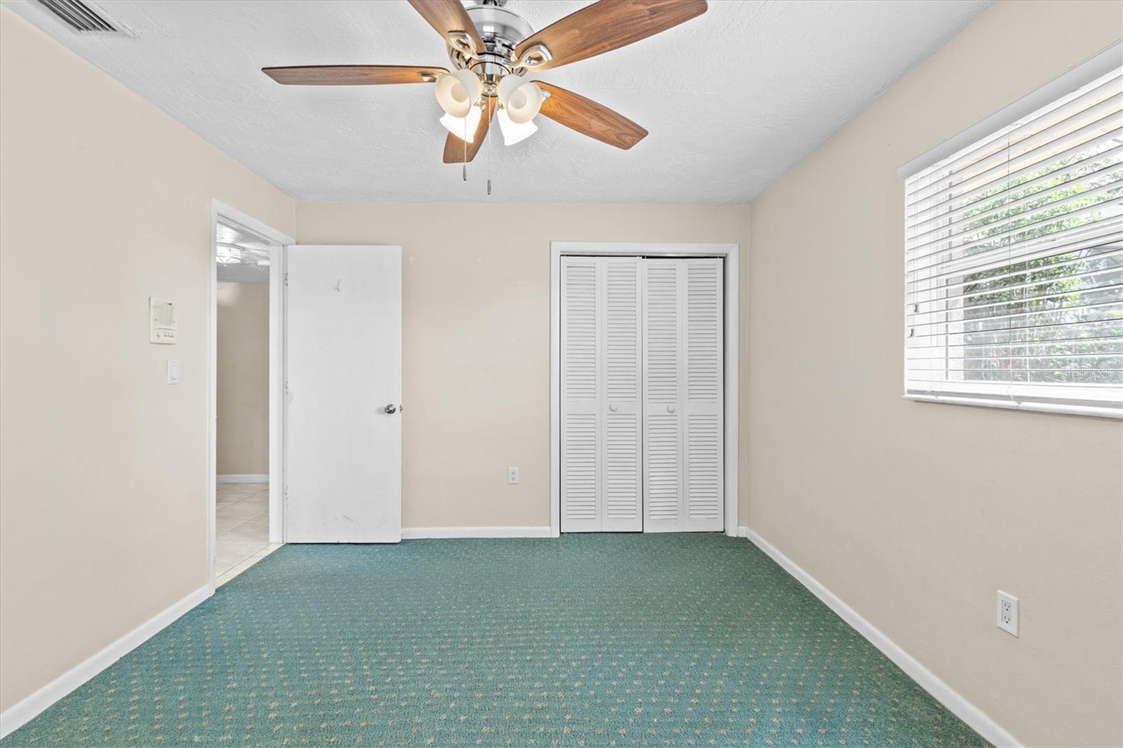 SPANISH ACRES - Residential