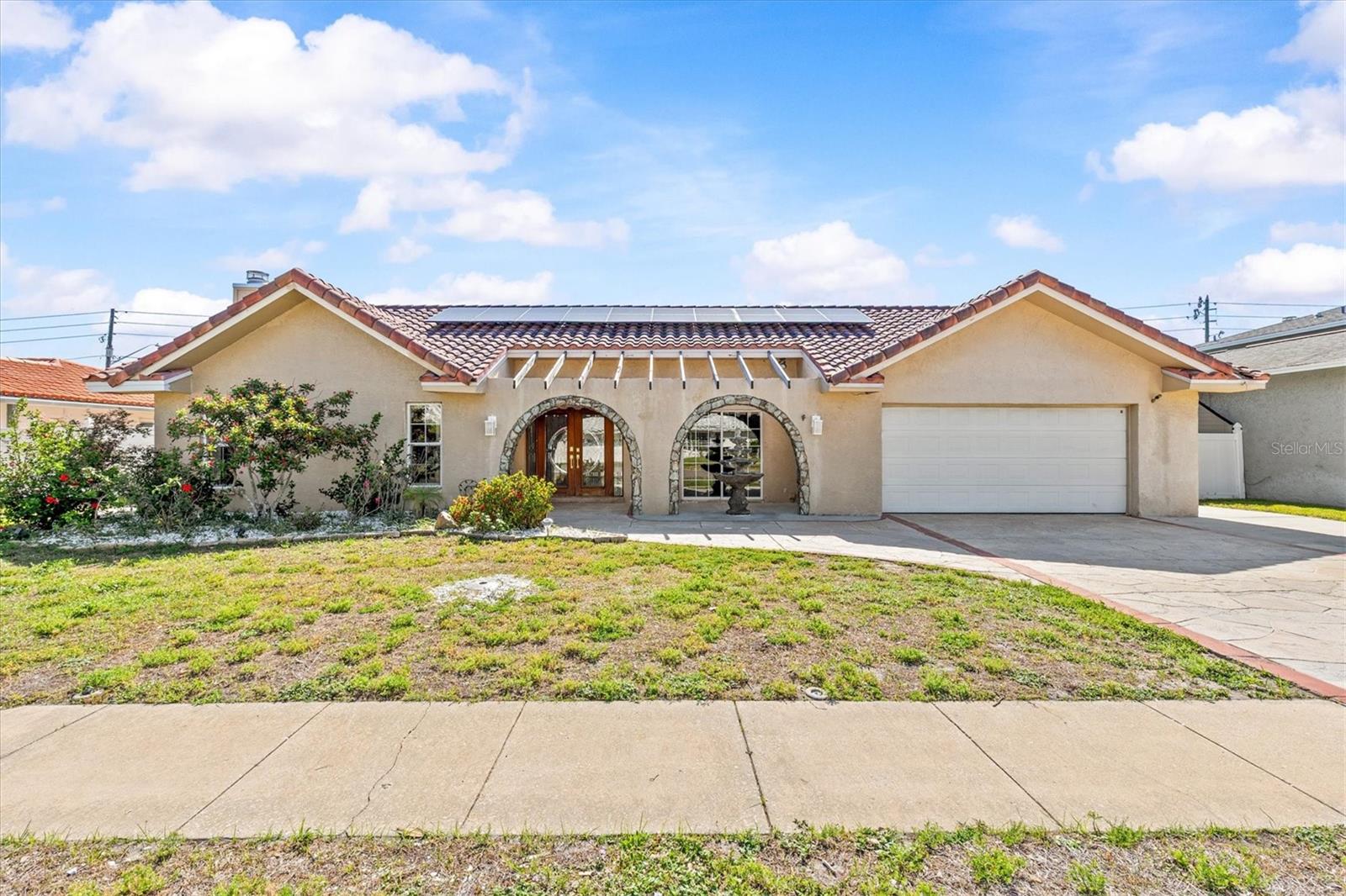 SPANISH ACRES - Residential