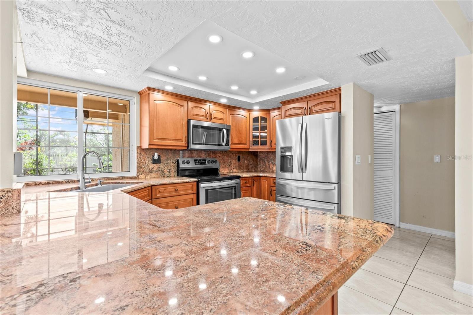 SPANISH ACRES - Residential