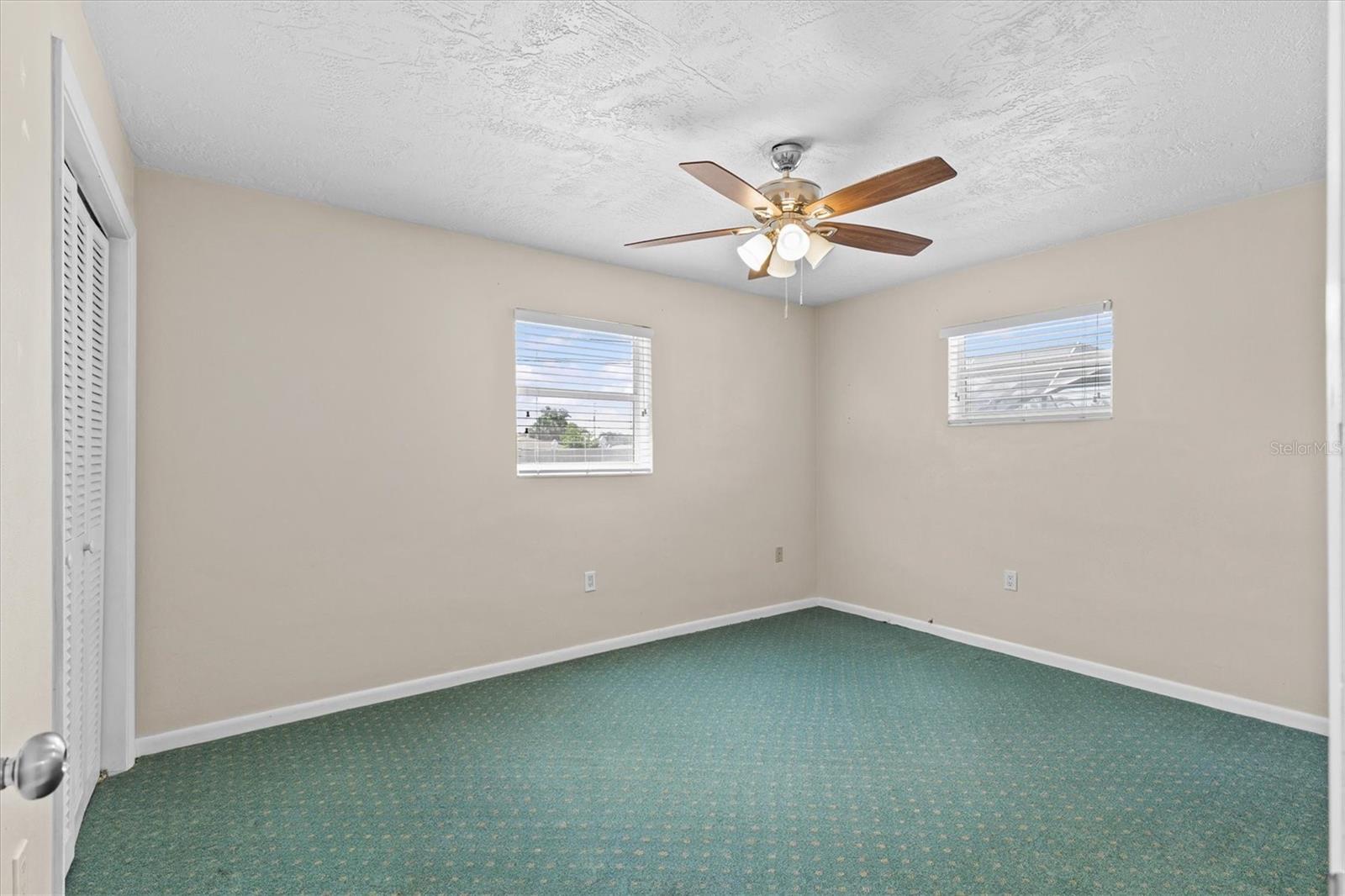 SPANISH ACRES - Residential
