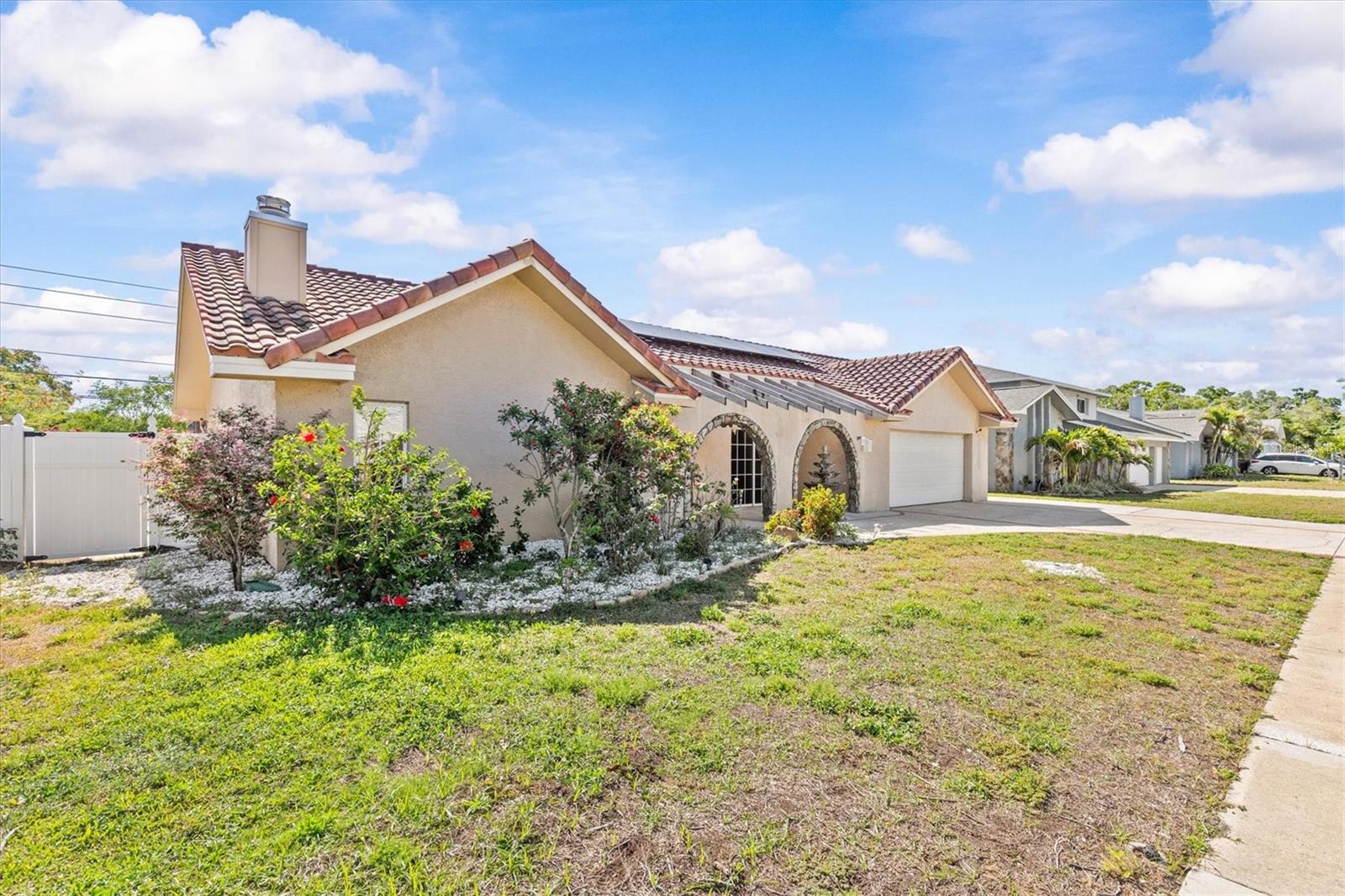 SPANISH ACRES - Residential