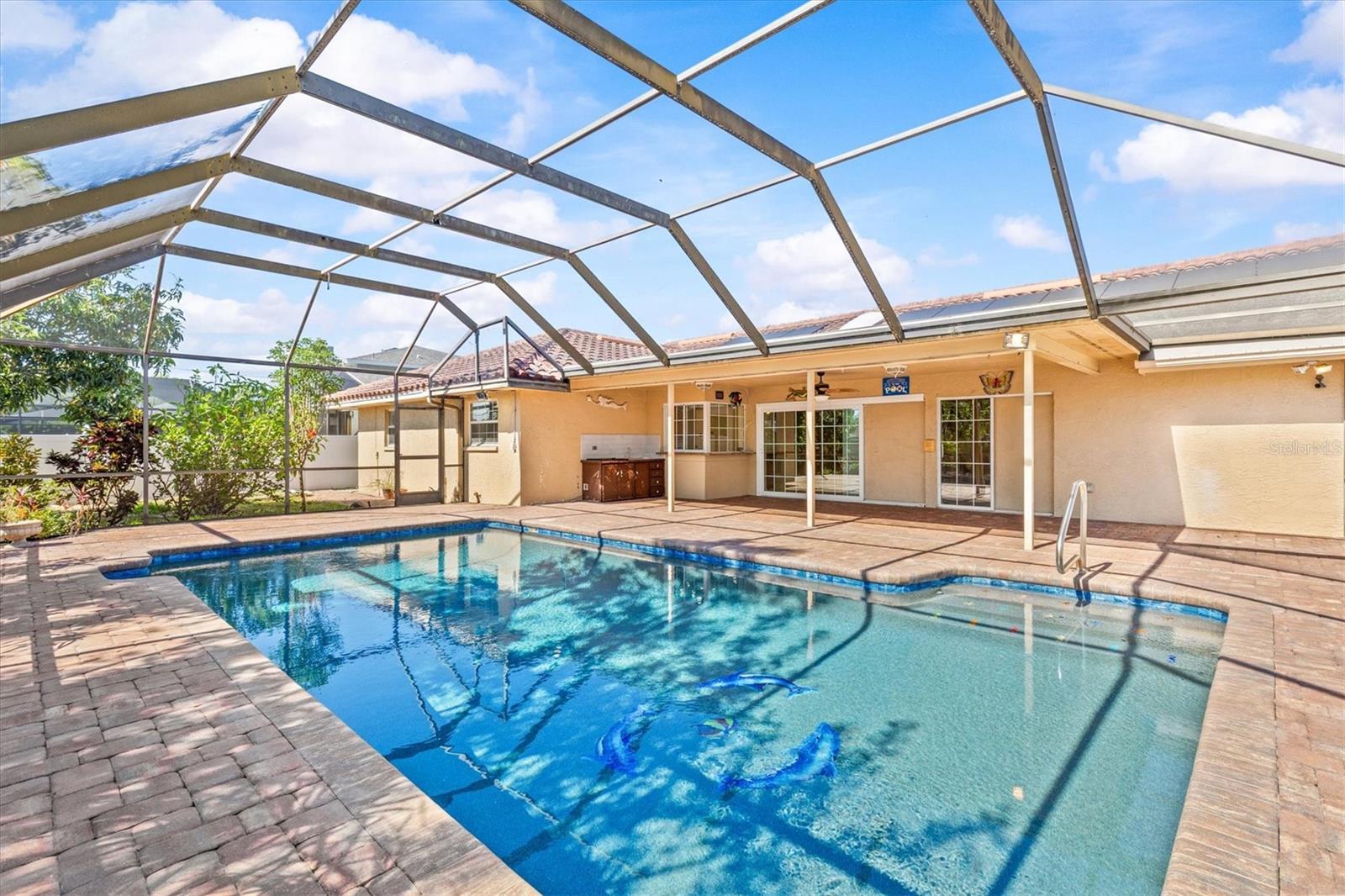 SPANISH ACRES - Residential