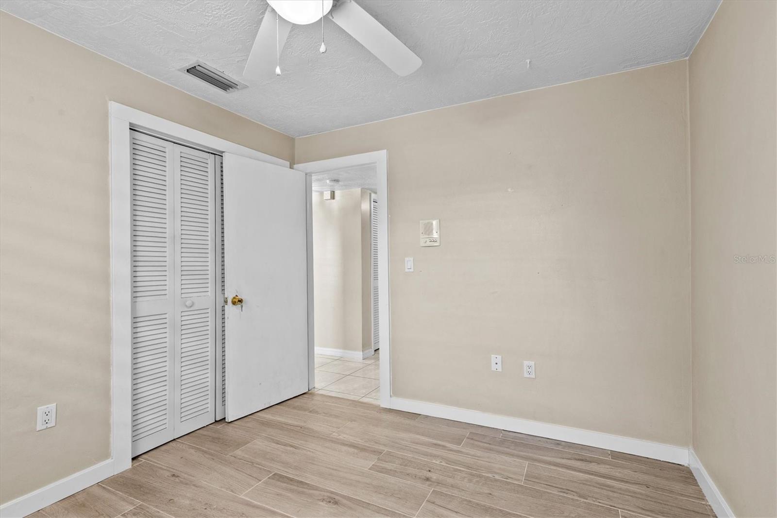 SPANISH ACRES - Residential