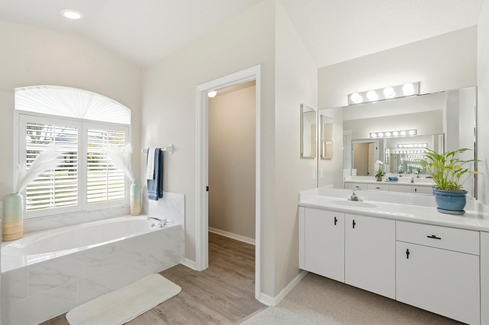 BREAKAWAY TRAILS - Residential