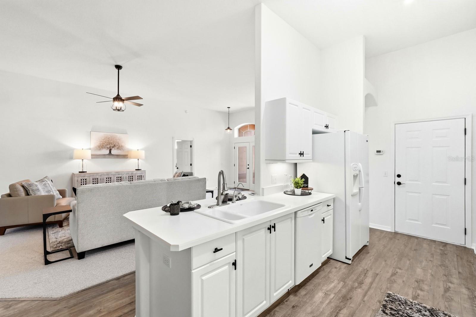 BREAKAWAY TRAILS - Residential