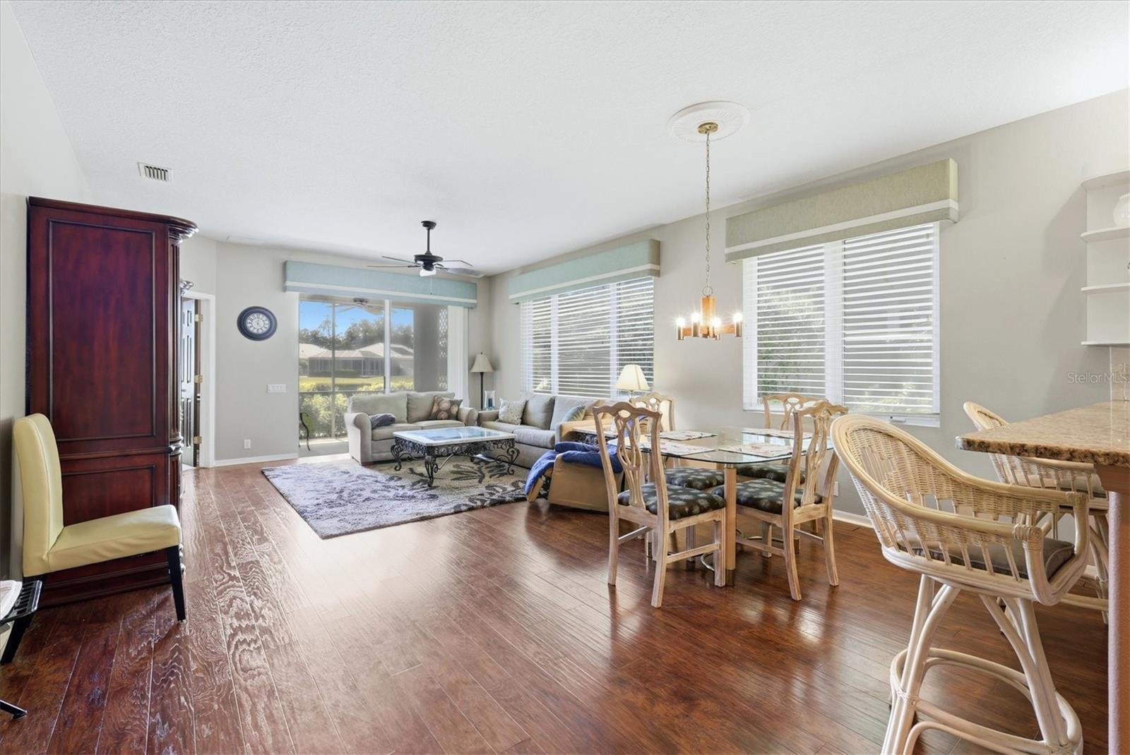 ROSEDALE 8 WESTBURY LAKES - Residential