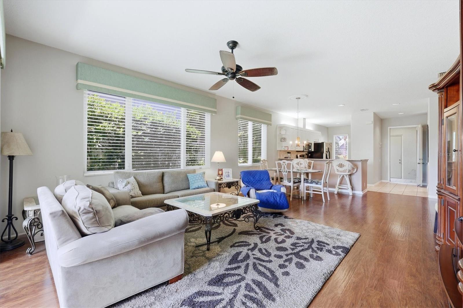 ROSEDALE 8 WESTBURY LAKES - Residential