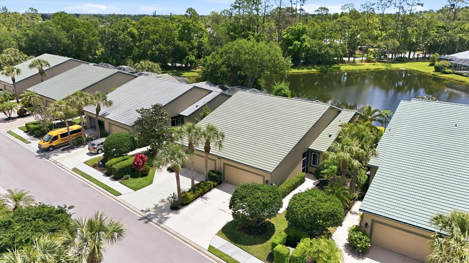 ROSEDALE 8 WESTBURY LAKES - Residential