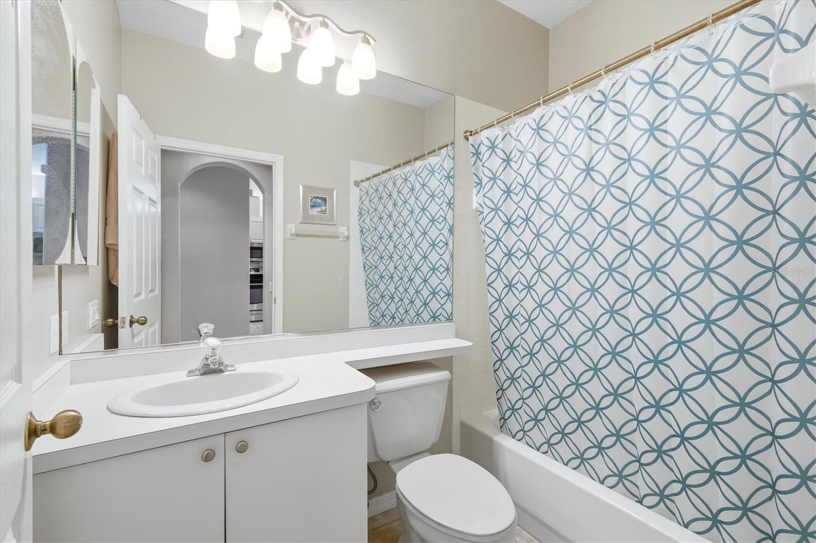 ROSEDALE 8 WESTBURY LAKES - Residential