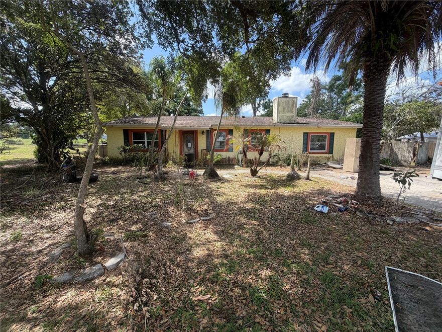 INVESTOR SPECIAL!!  Discover the perfect blend of potential and location with this. Future dream home in the heart of Dade City. OPPORTUNITY KNOCKS....  3/2 Pool Home. Conveniently located near shopping, dining, schools, and beautiful Gulf Coast beaches and major highways.?  CASH ONLY.