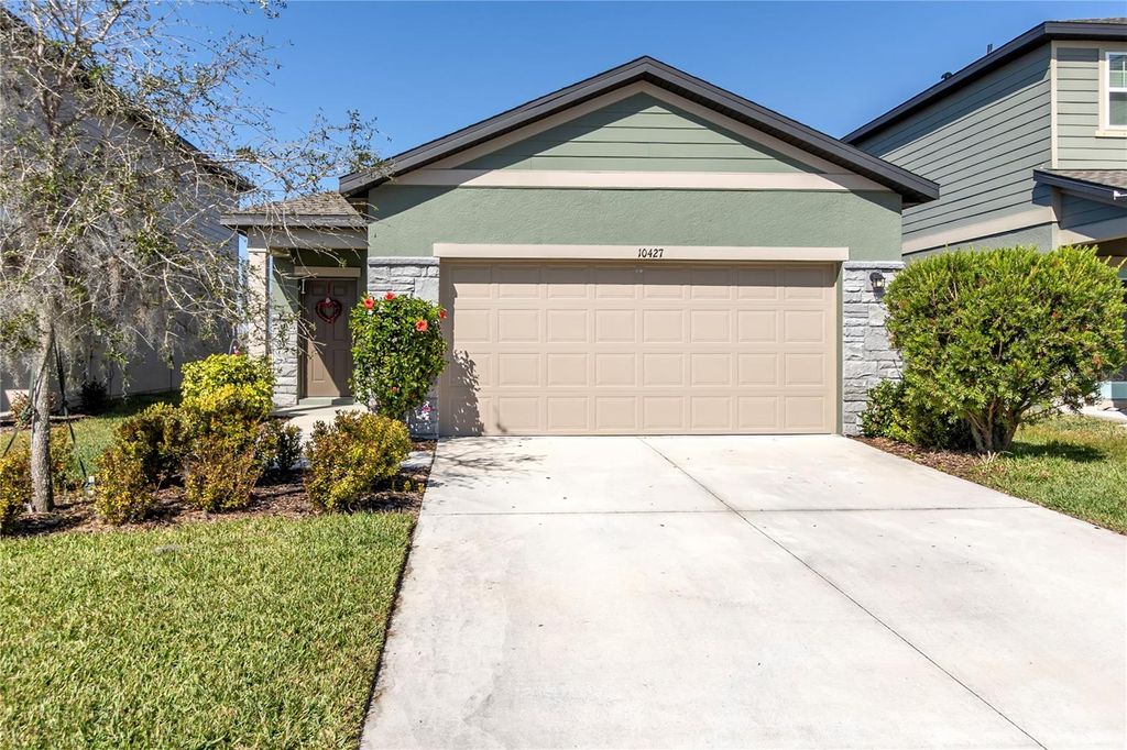 Photo of 10427 Ladybug Cove, Parrish, FL 34219 (MLS # A4681816)