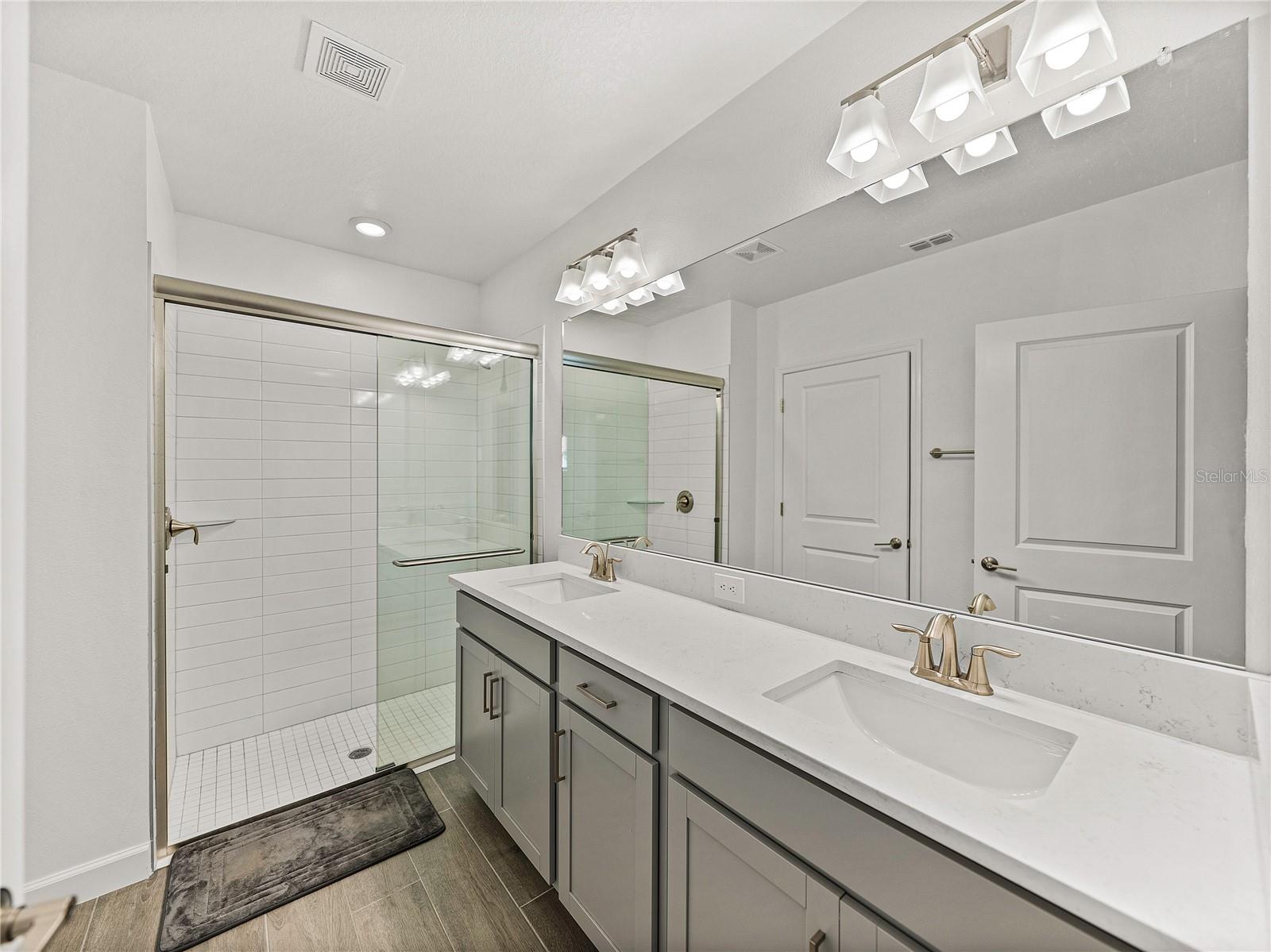 MEDLEY AT SOUTHSHORE BAY - Residential